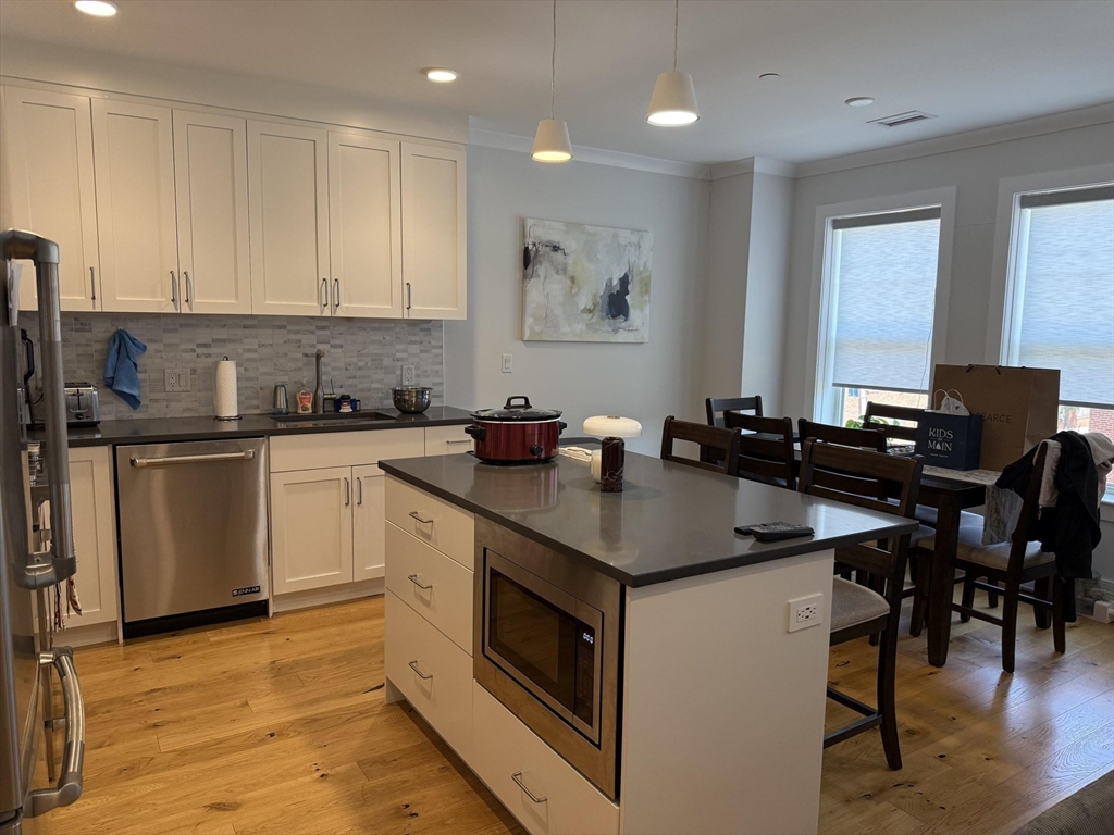 30 Polk St # 206