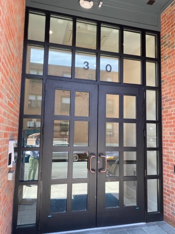 30 Polk St # 206