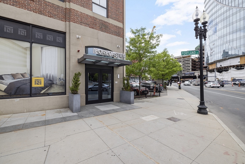 121 Portland Street # 707