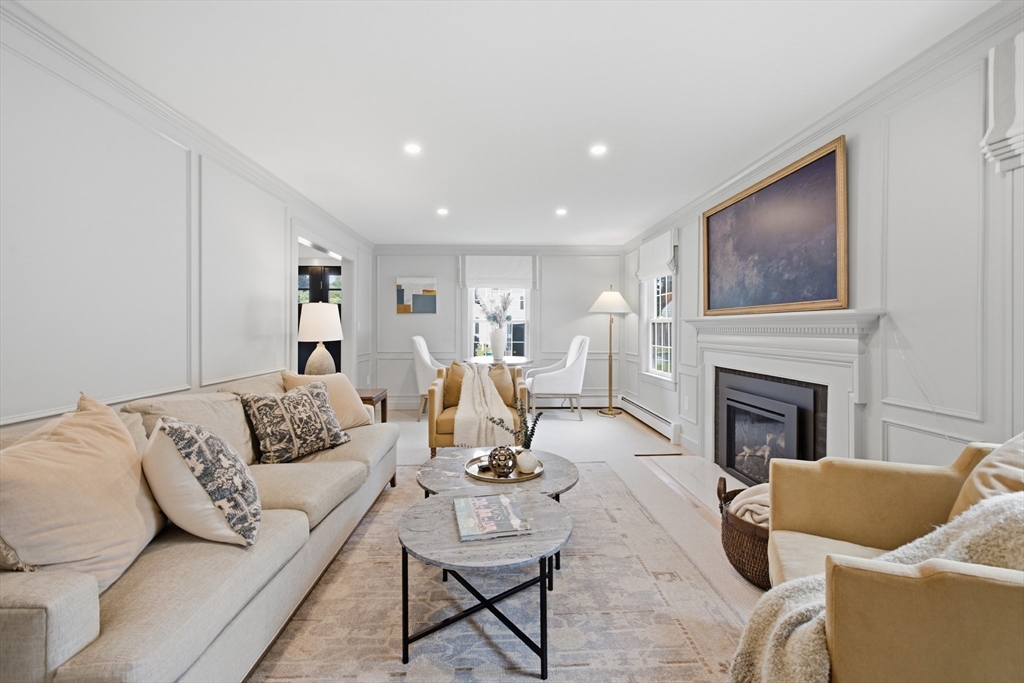 6 Lockway Road