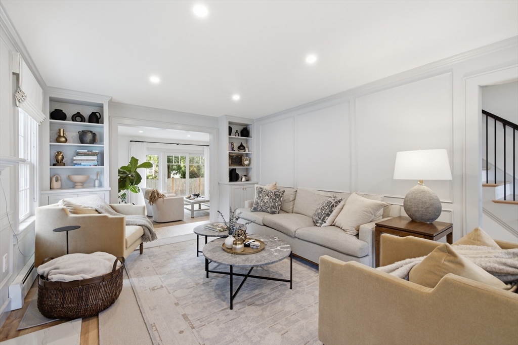 6 Lockway Road