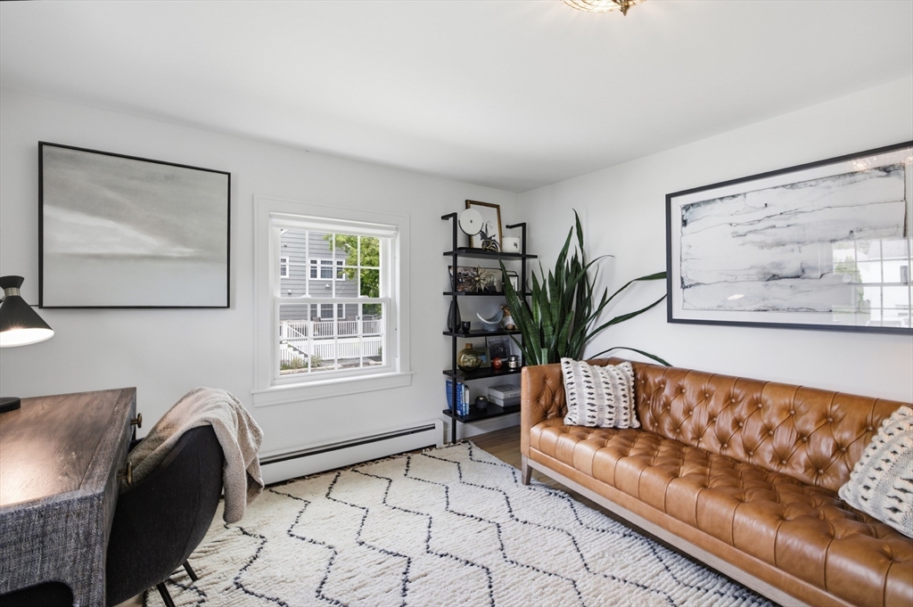 6 Lockway Road