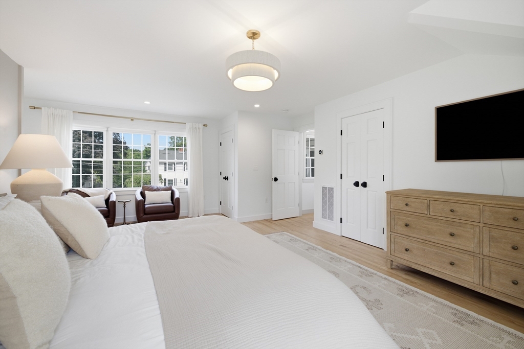 6 Lockway Road