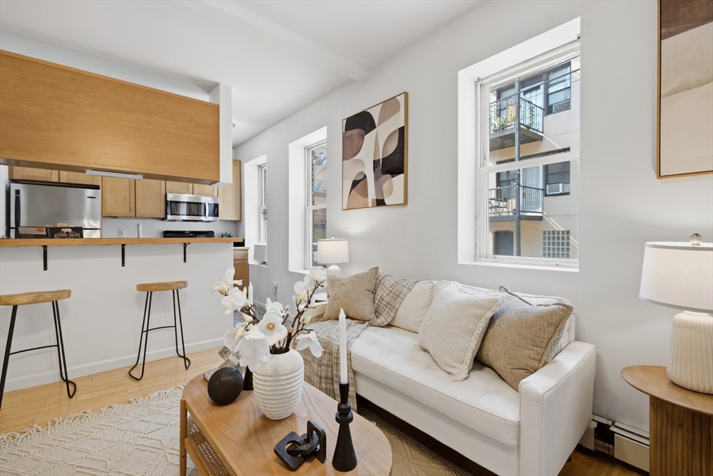 330 Summit Ave # 104