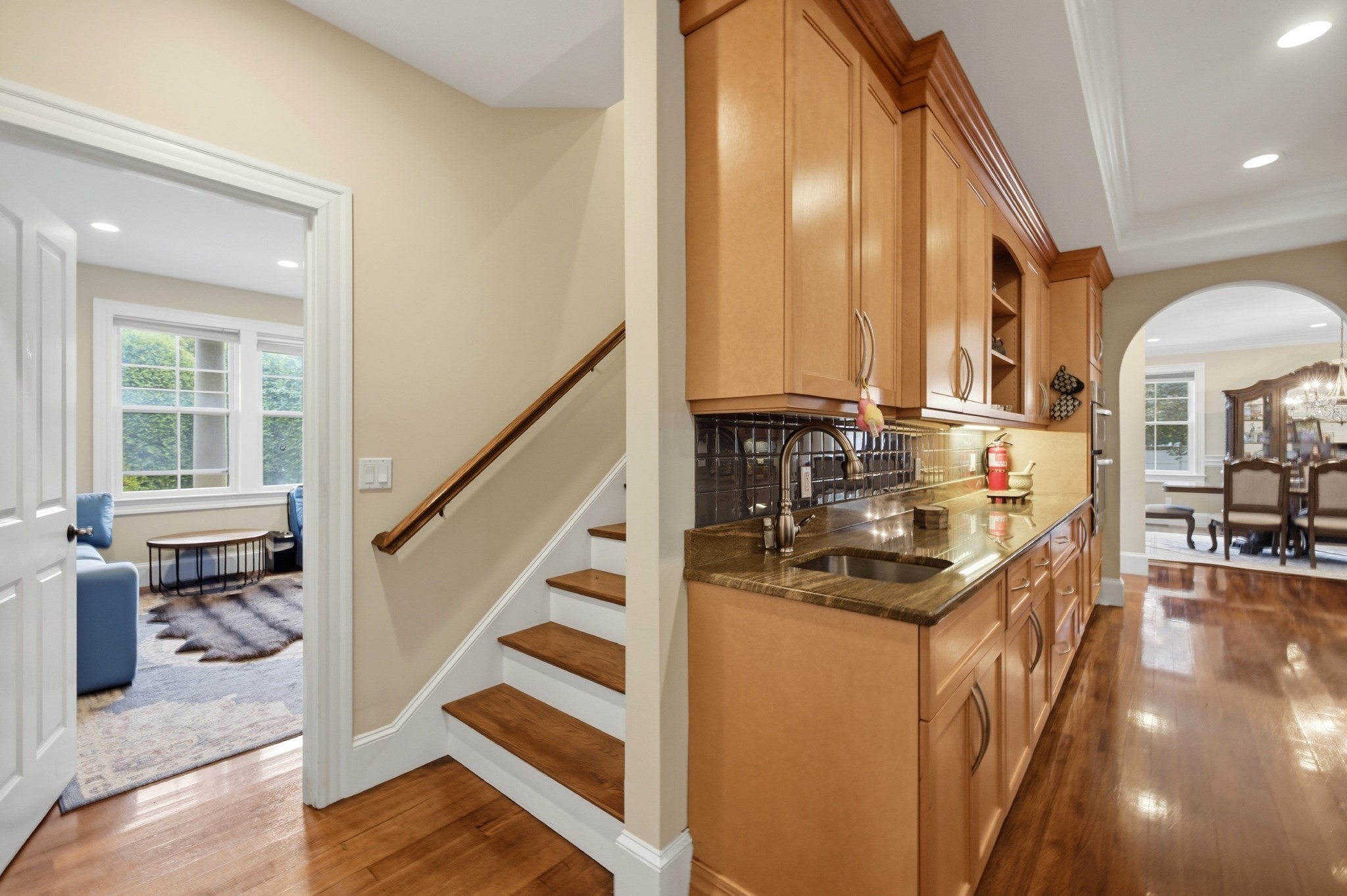 8 Longmeadow Rd