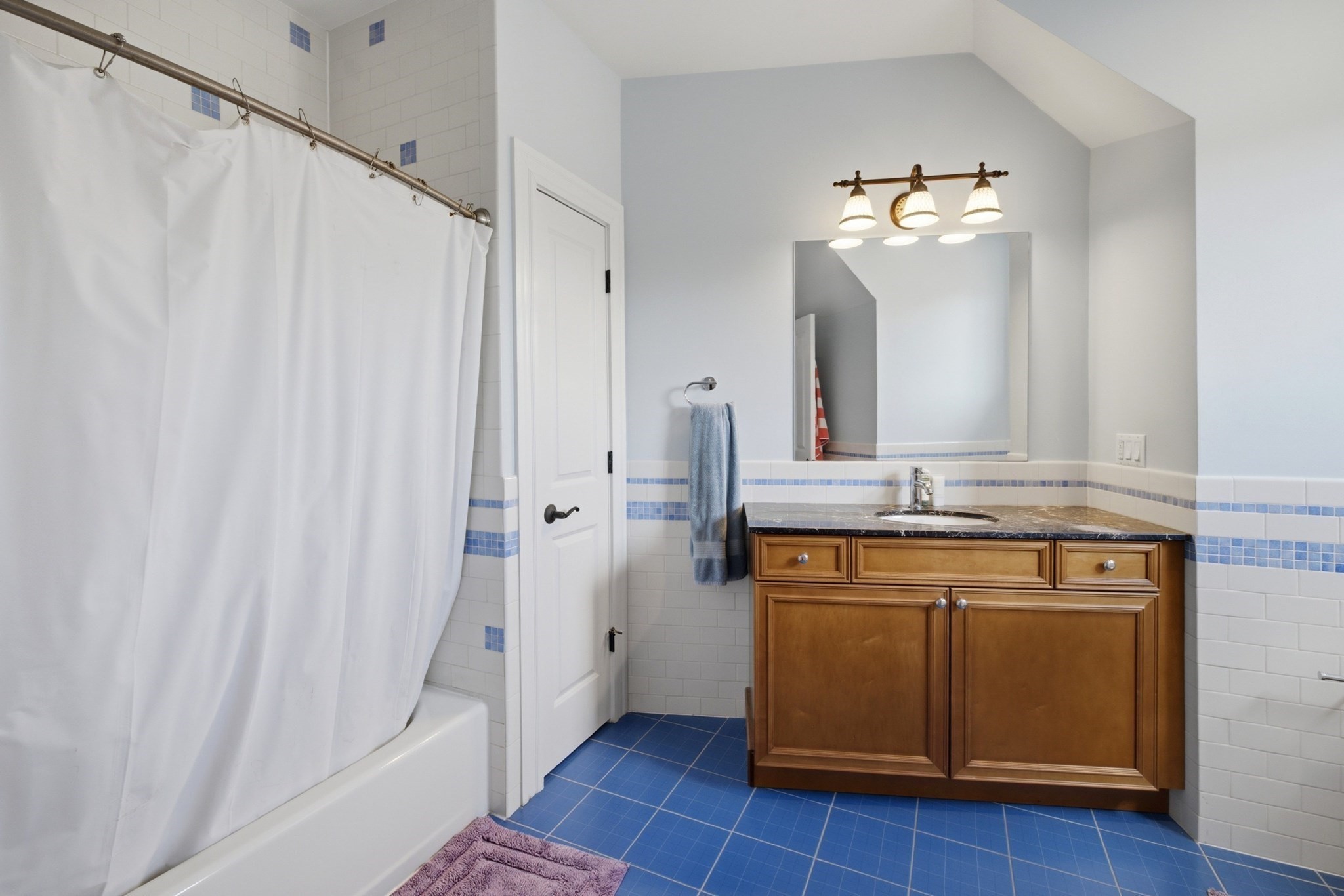 8 Longmeadow Rd