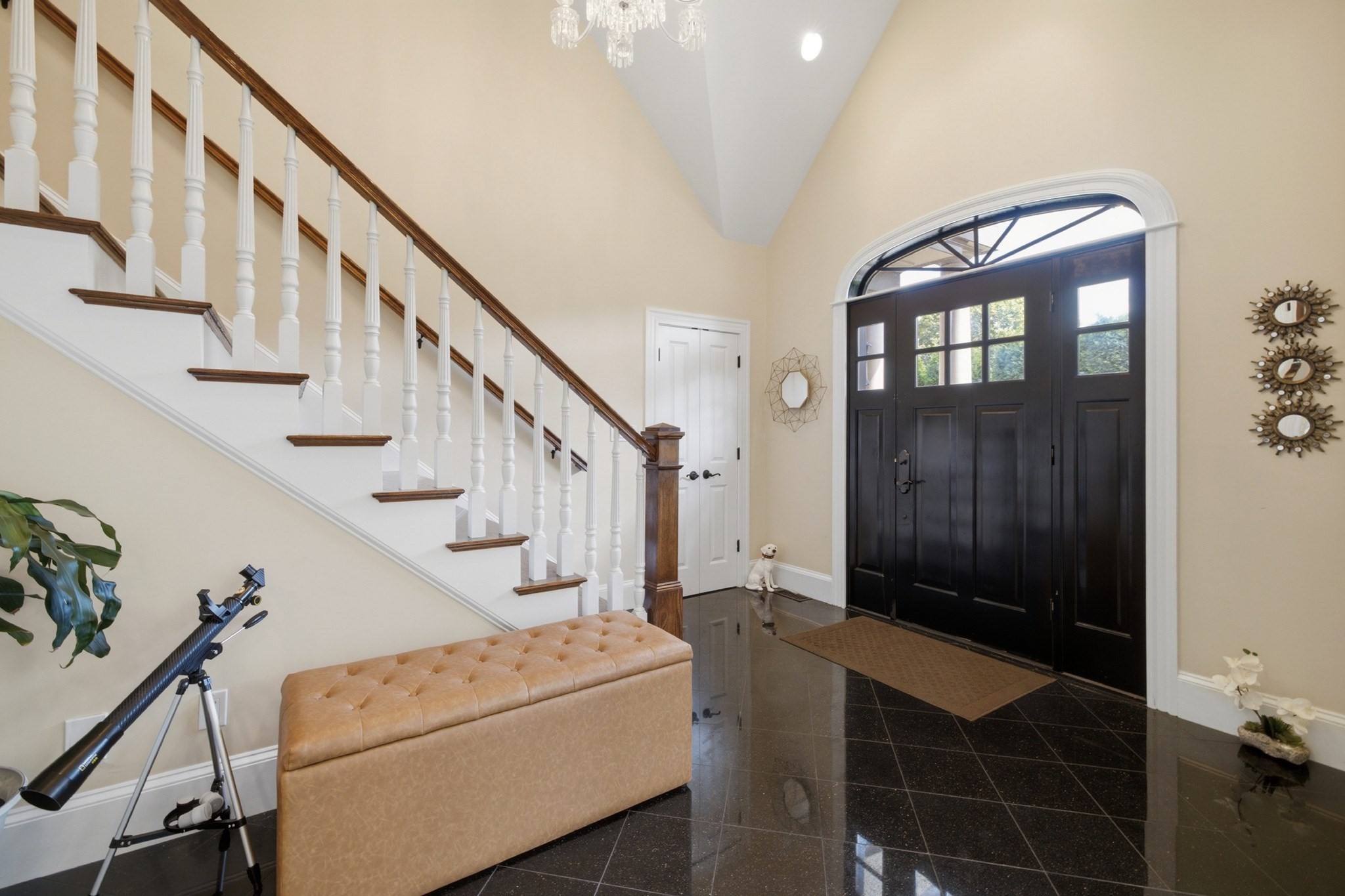 8 Longmeadow Rd