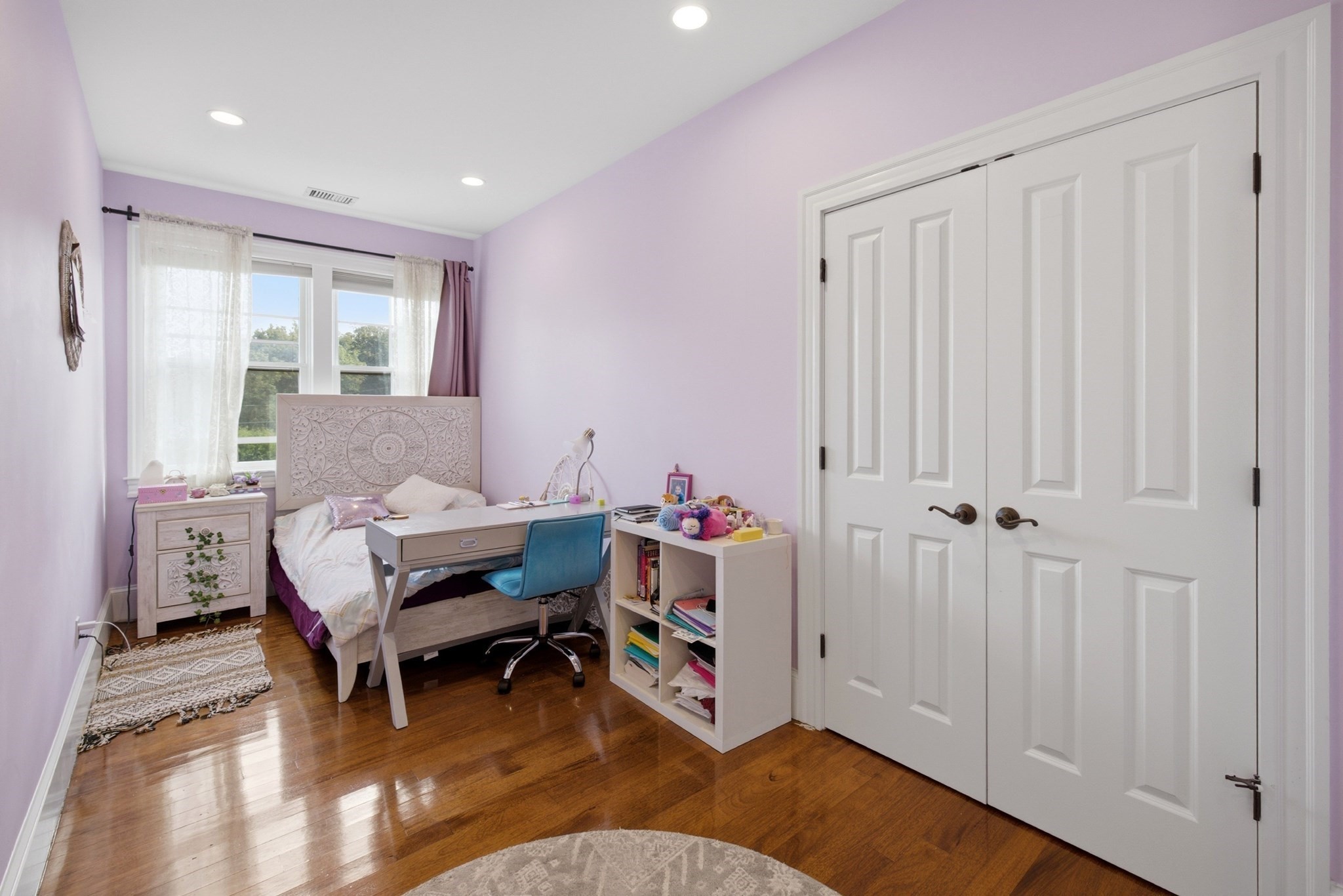 8 Longmeadow Rd