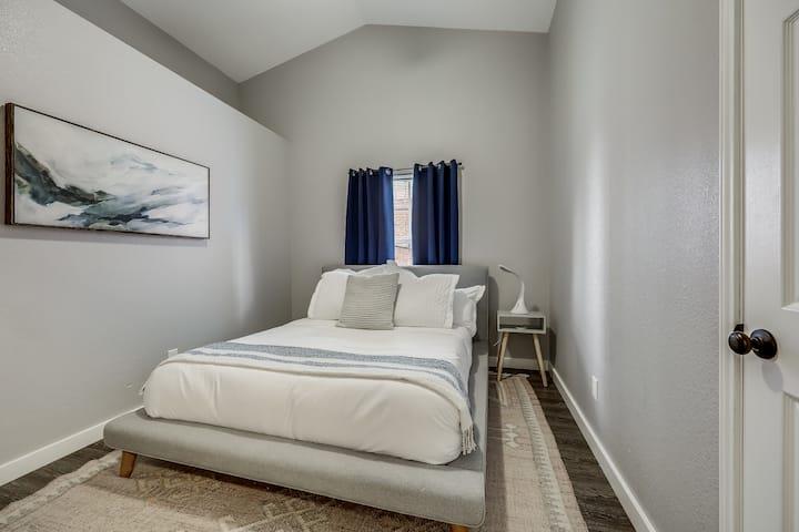 1100 Briargate DR