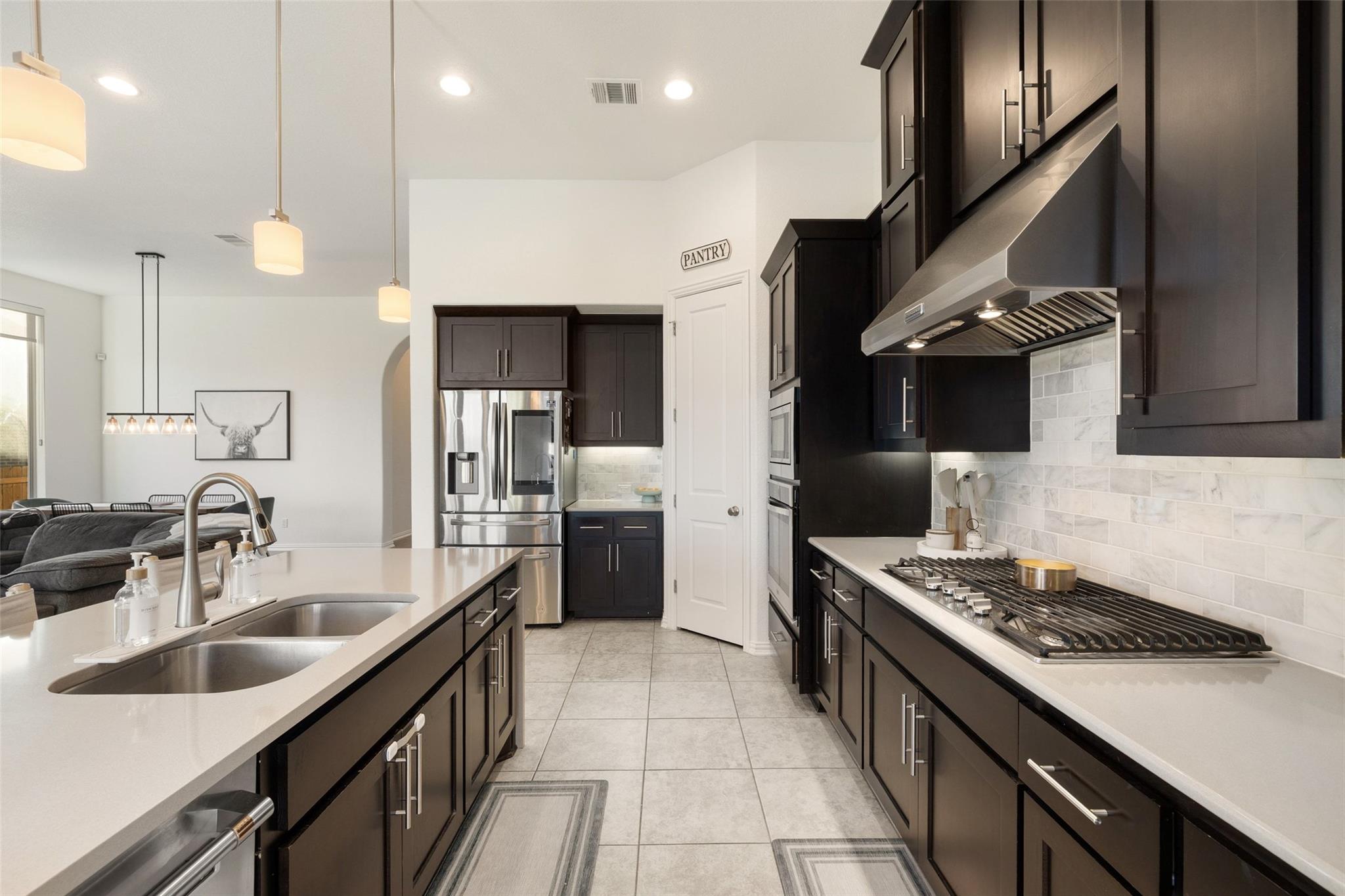 22212 Cape Travis BND