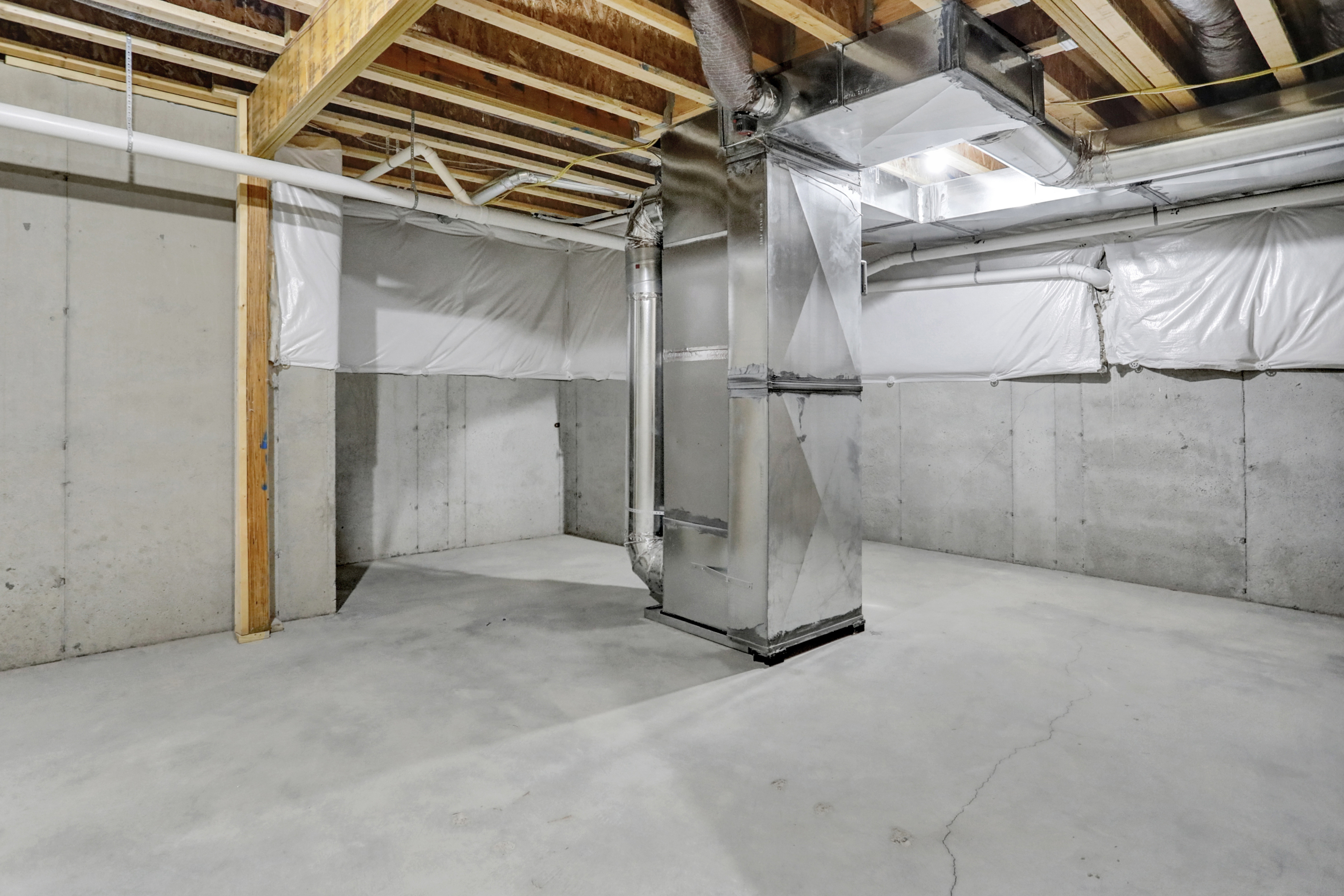 15039 Oak Hollow Lane W