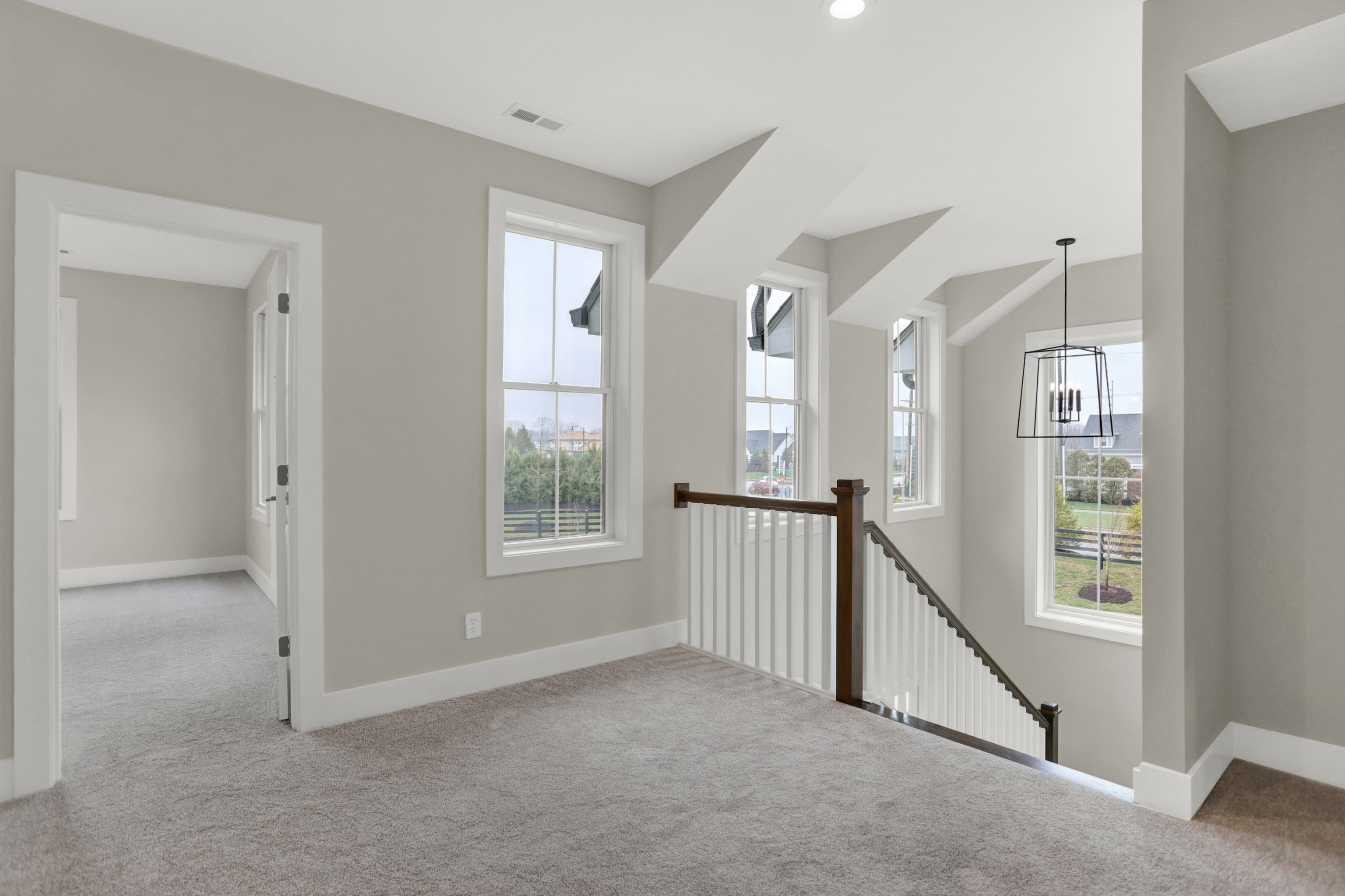 15039 Oak Hollow Lane W