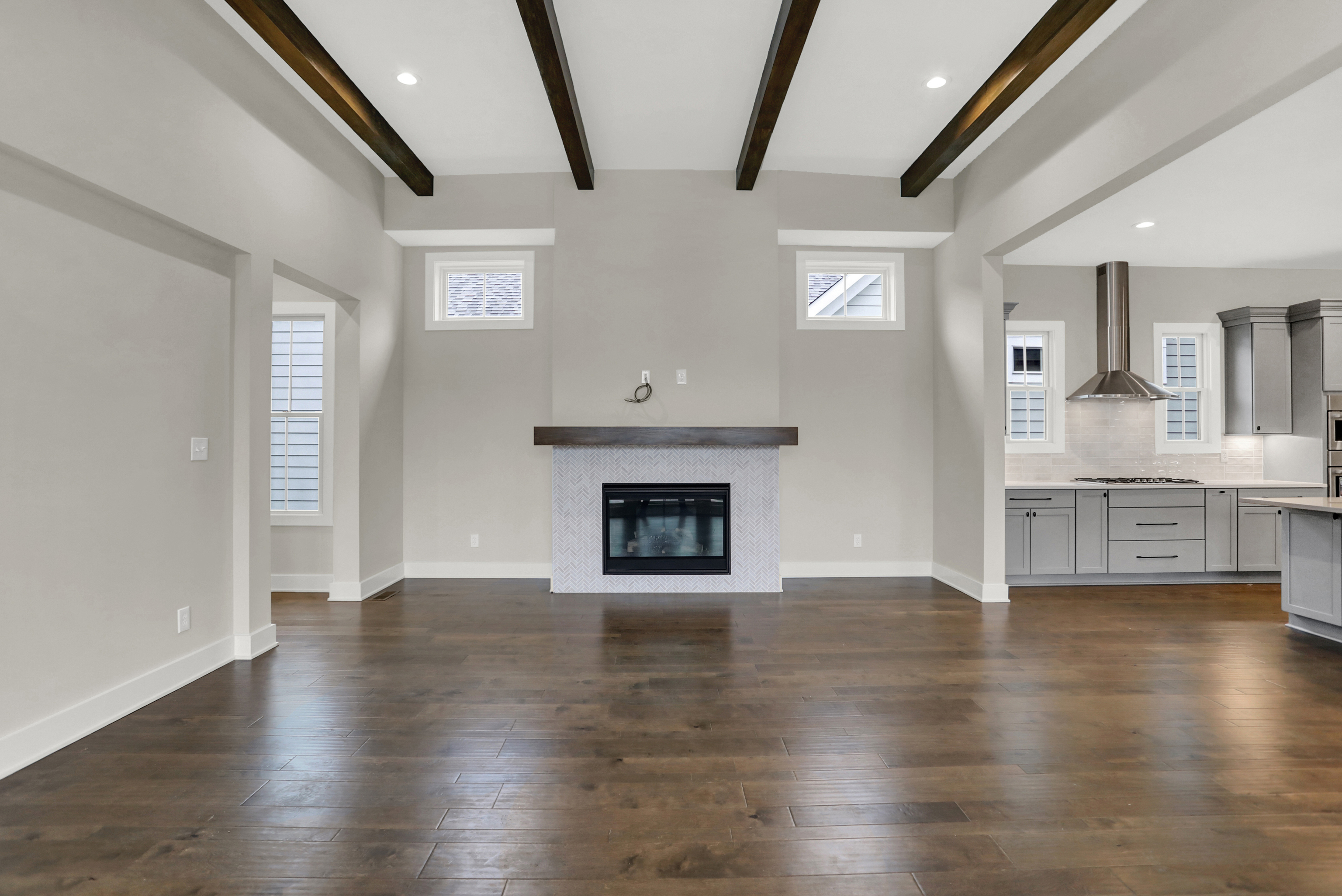 15039 Oak Hollow Lane W