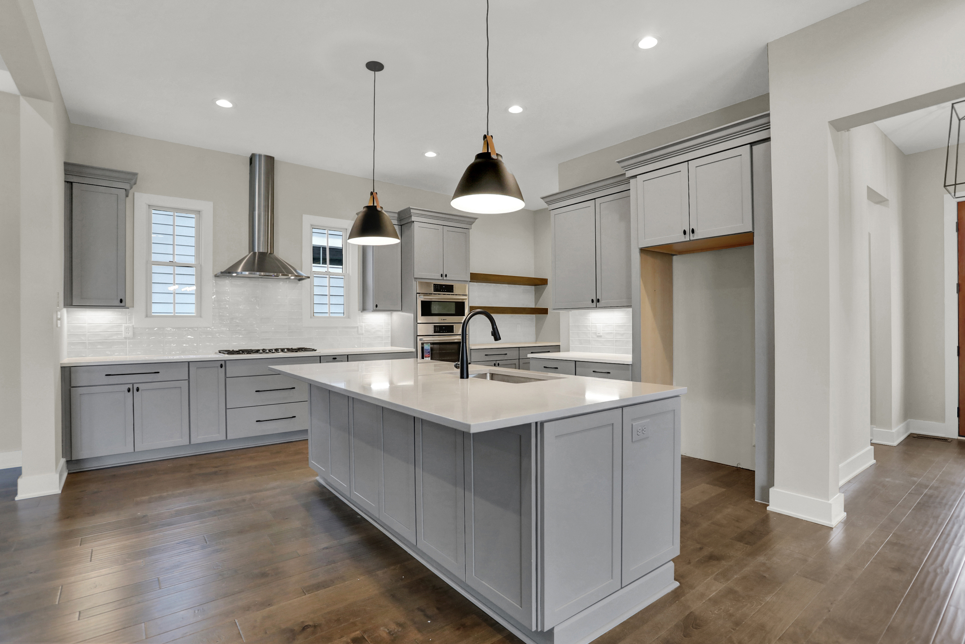 15039 Oak Hollow Lane W