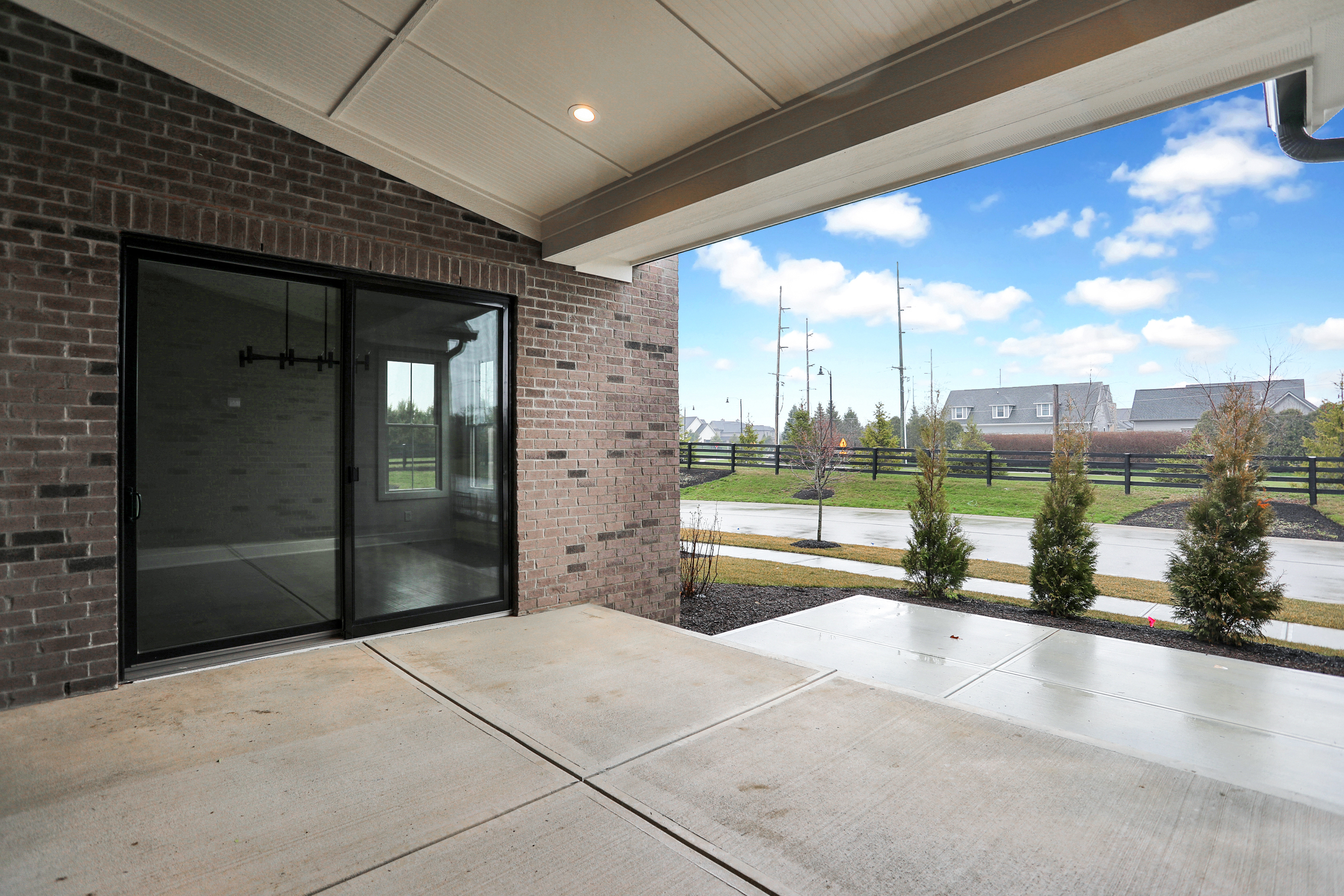 15039 Oak Hollow Lane W