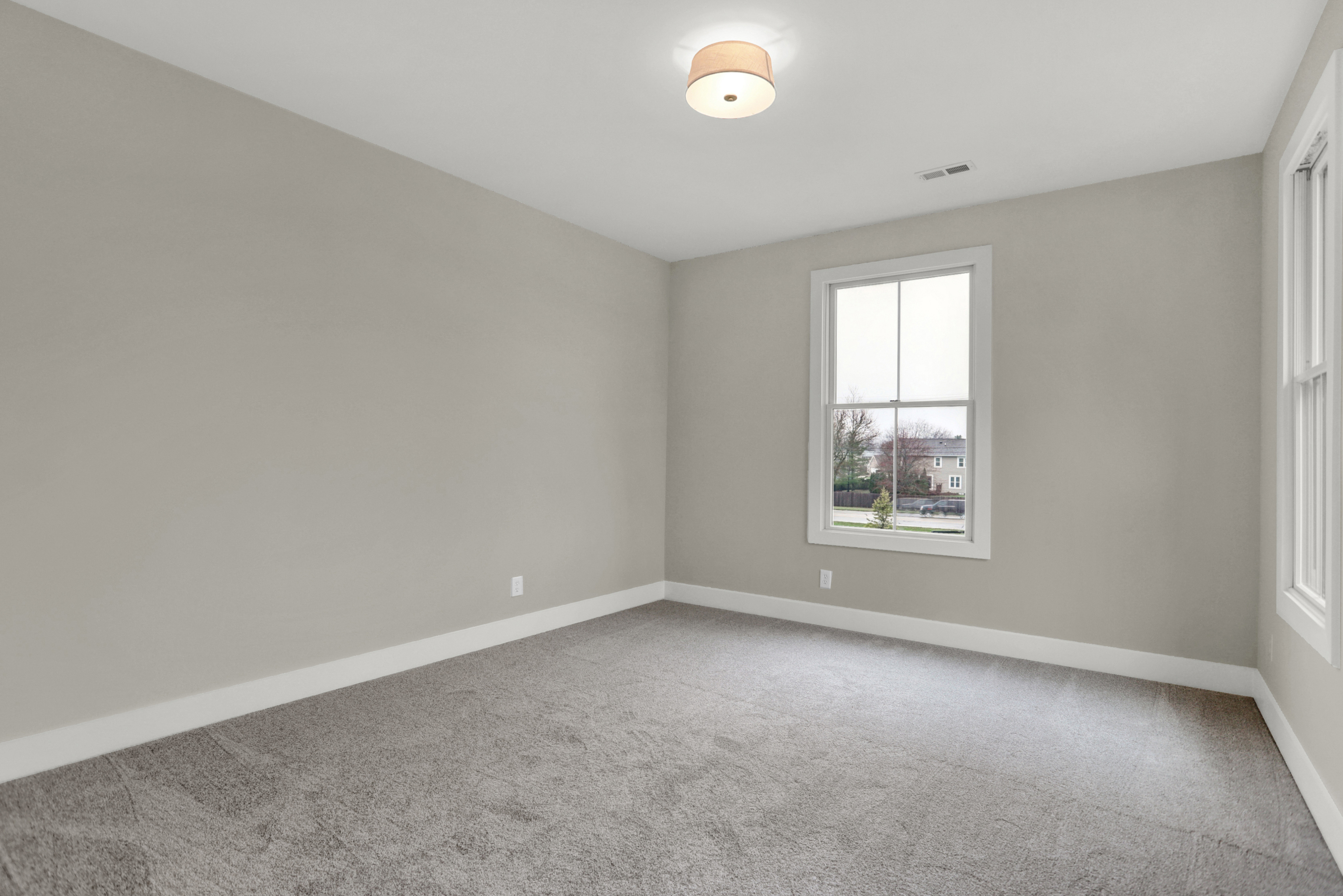 15039 Oak Hollow Lane W