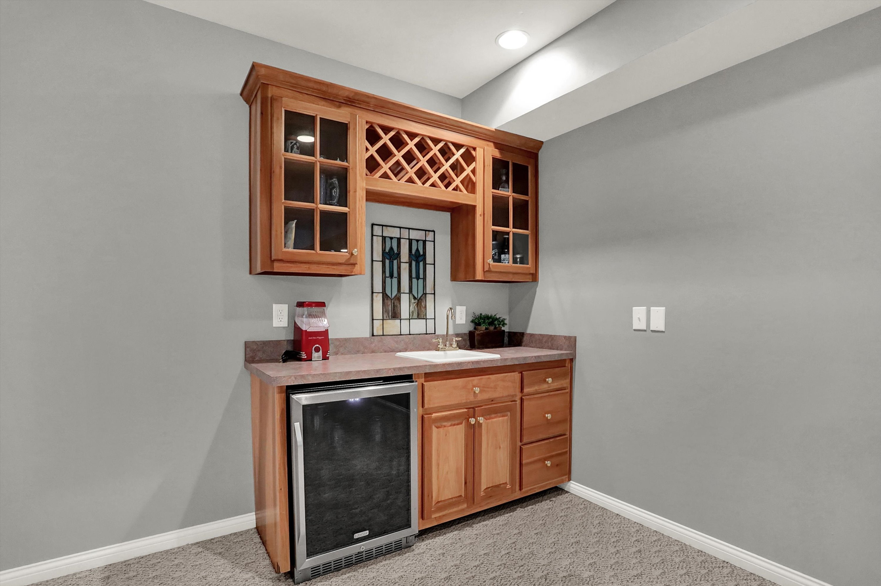 6119 Clearview Drive