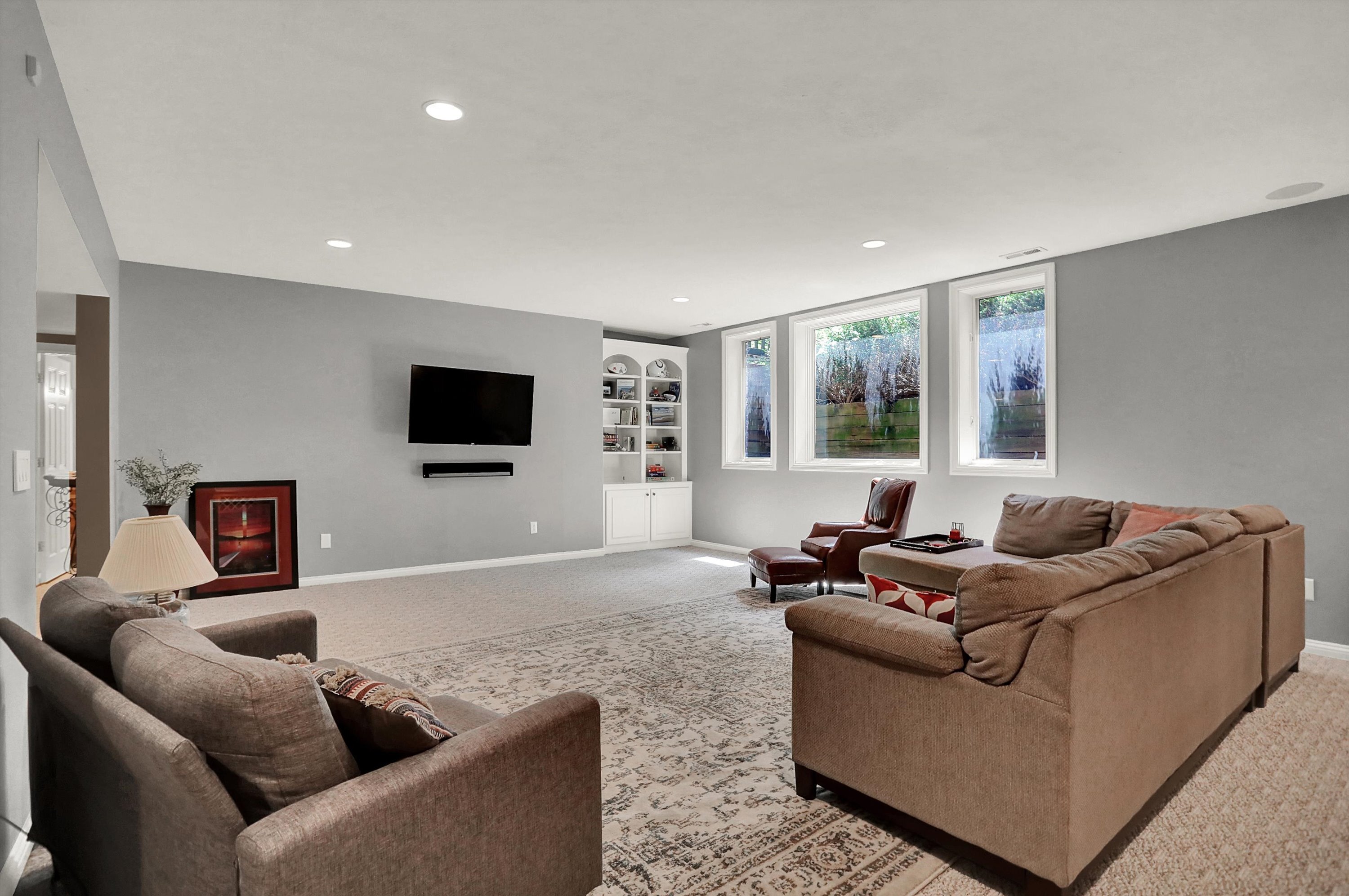 6119 Clearview Drive