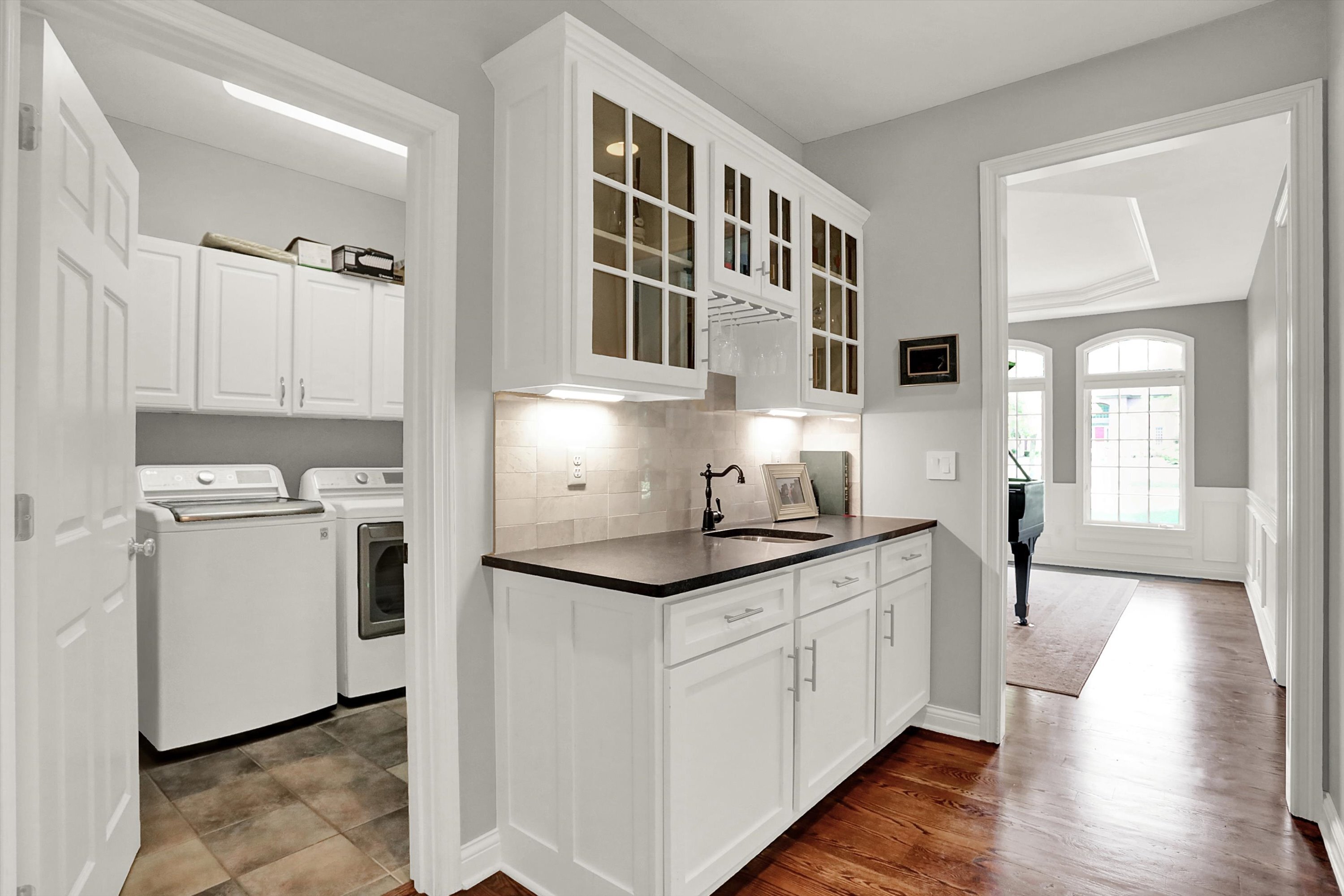 6119 Clearview Drive