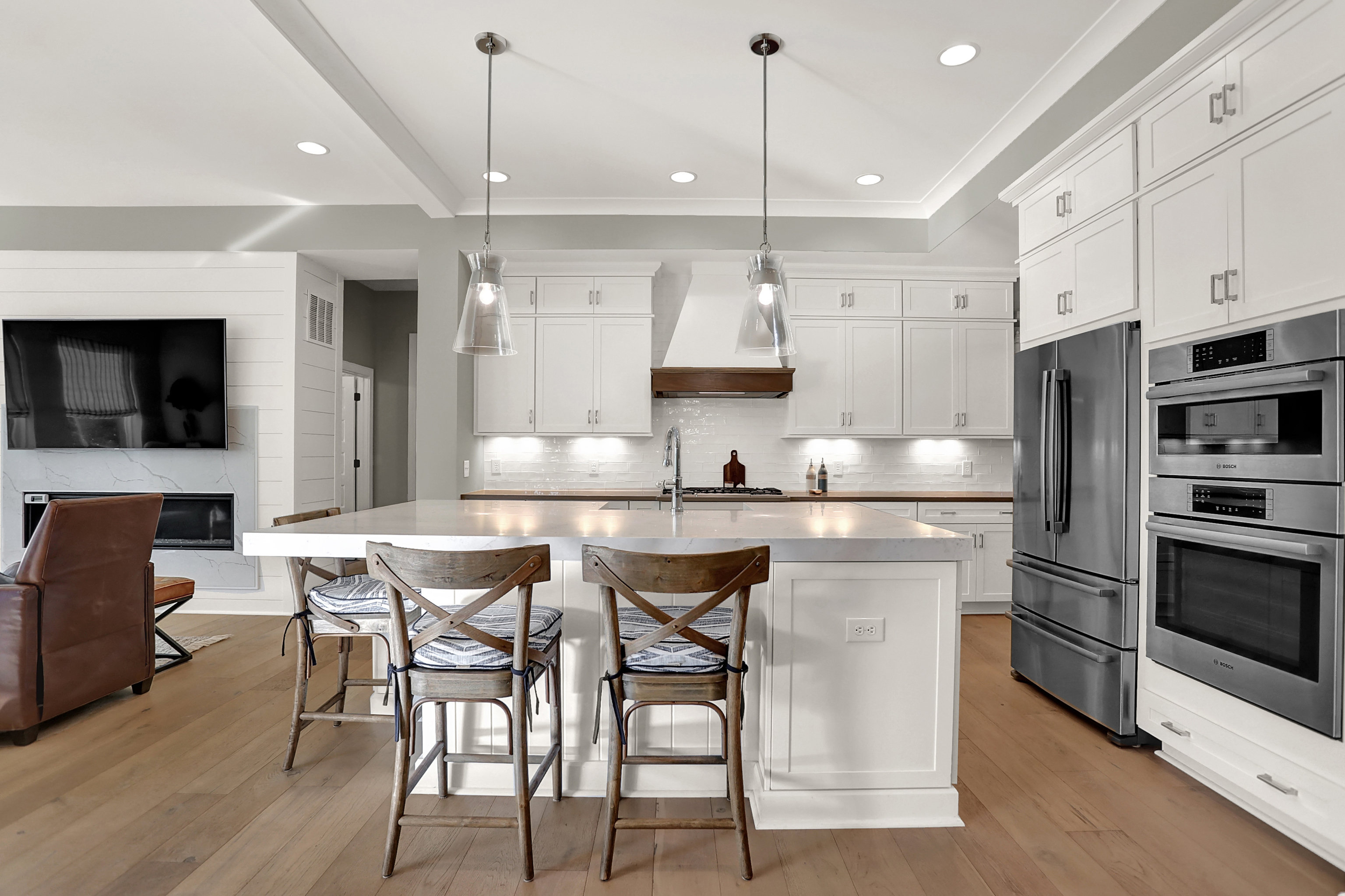 15443 Maple Ridge Drive