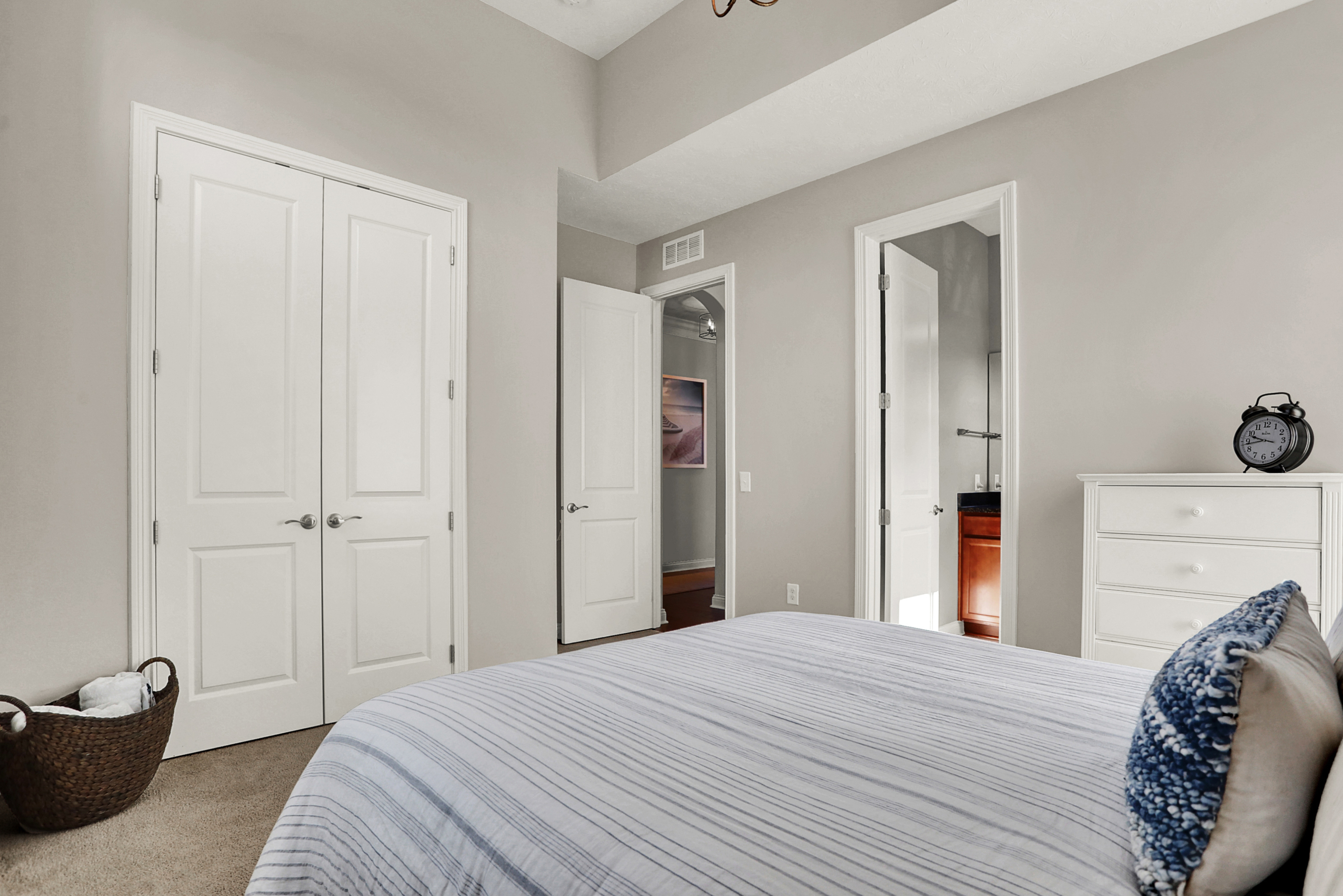 12321 Jacksons Grant Boulevard