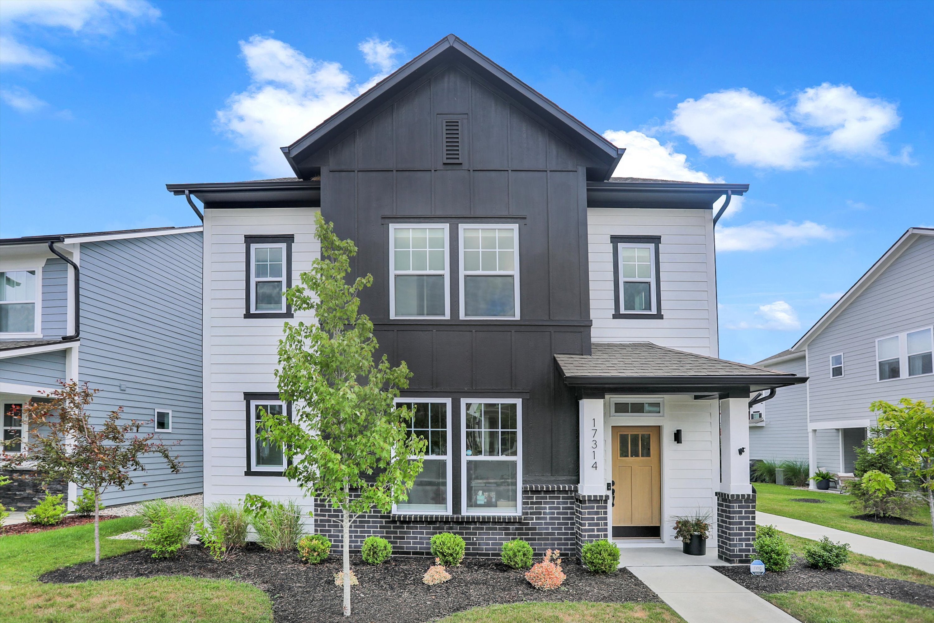 17314 Dovehouse Lane