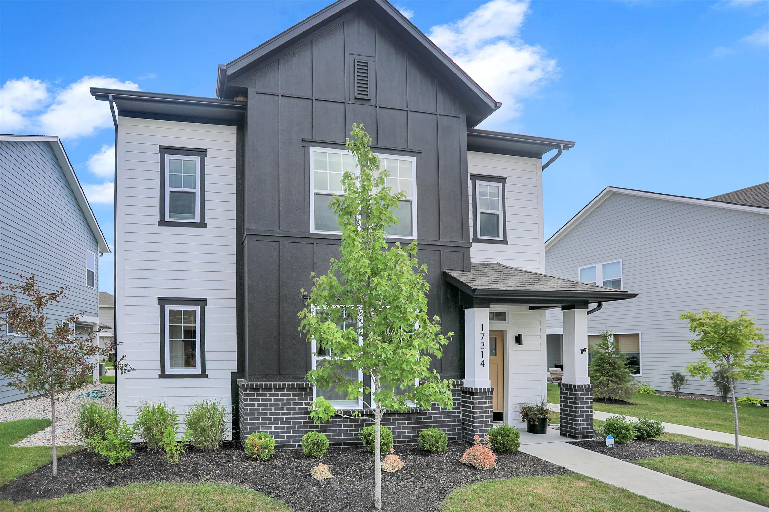 17314 Dovehouse Lane