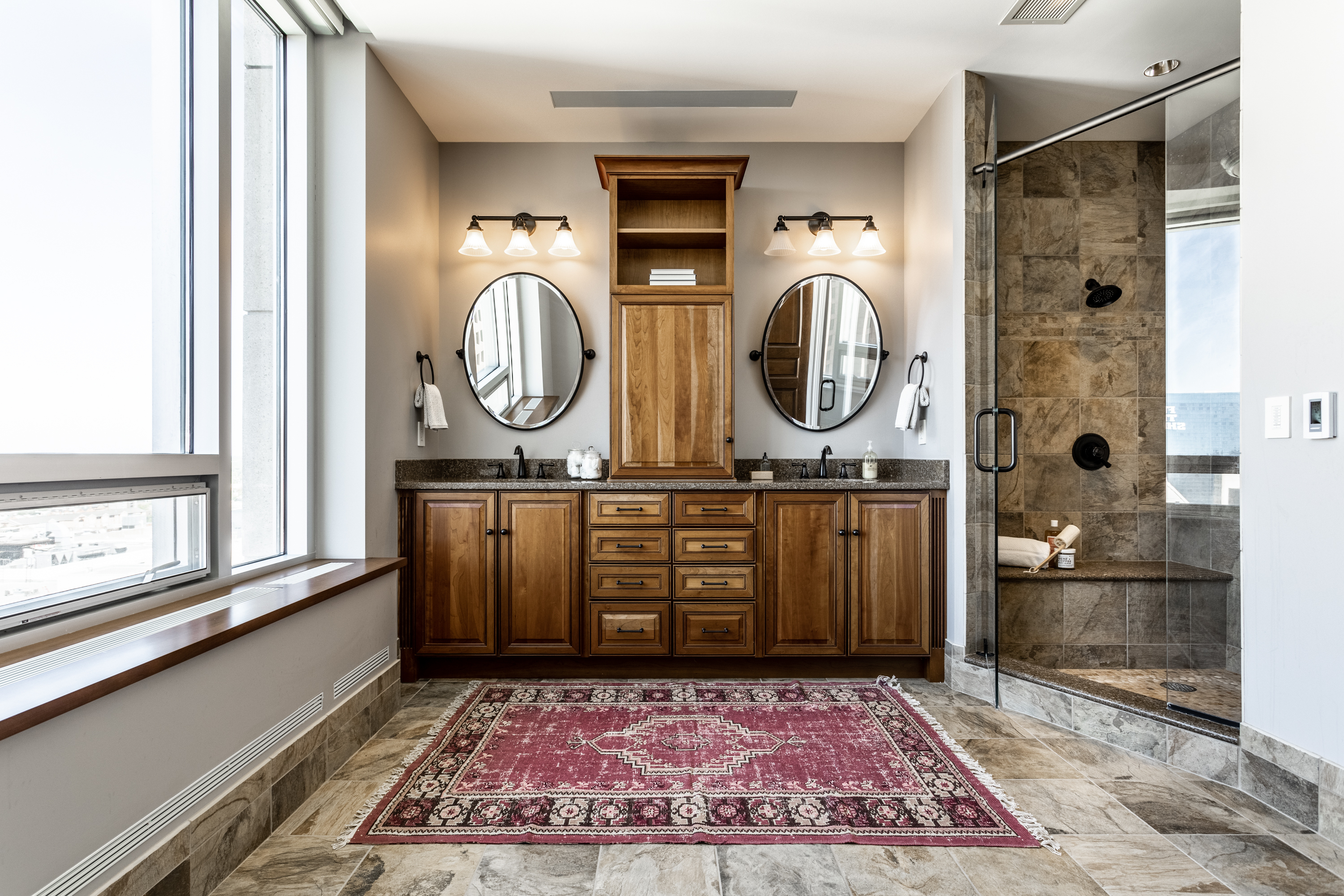 1 N Illinois Street Unit: 1902