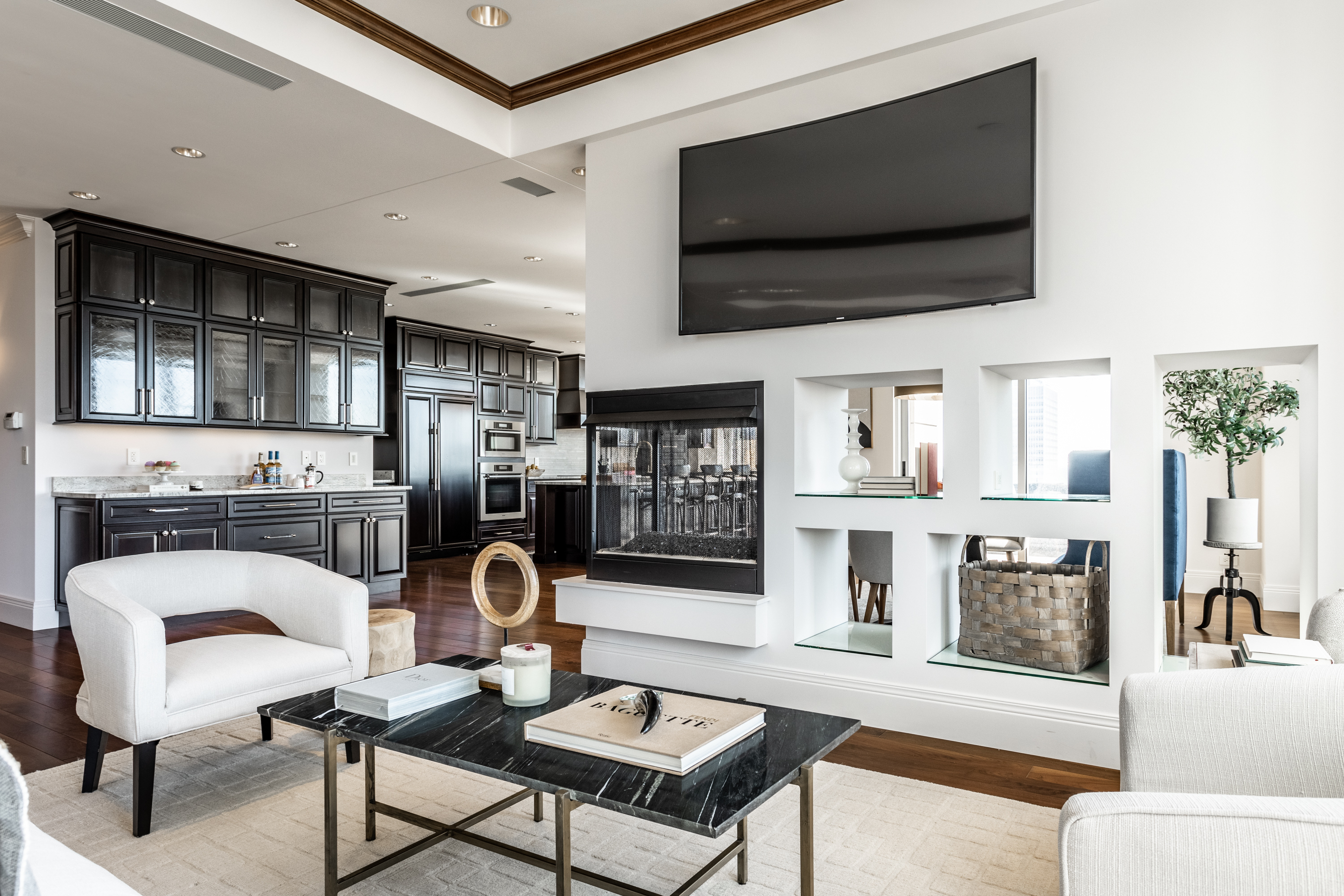 1 N Illinois Street Unit: 1902