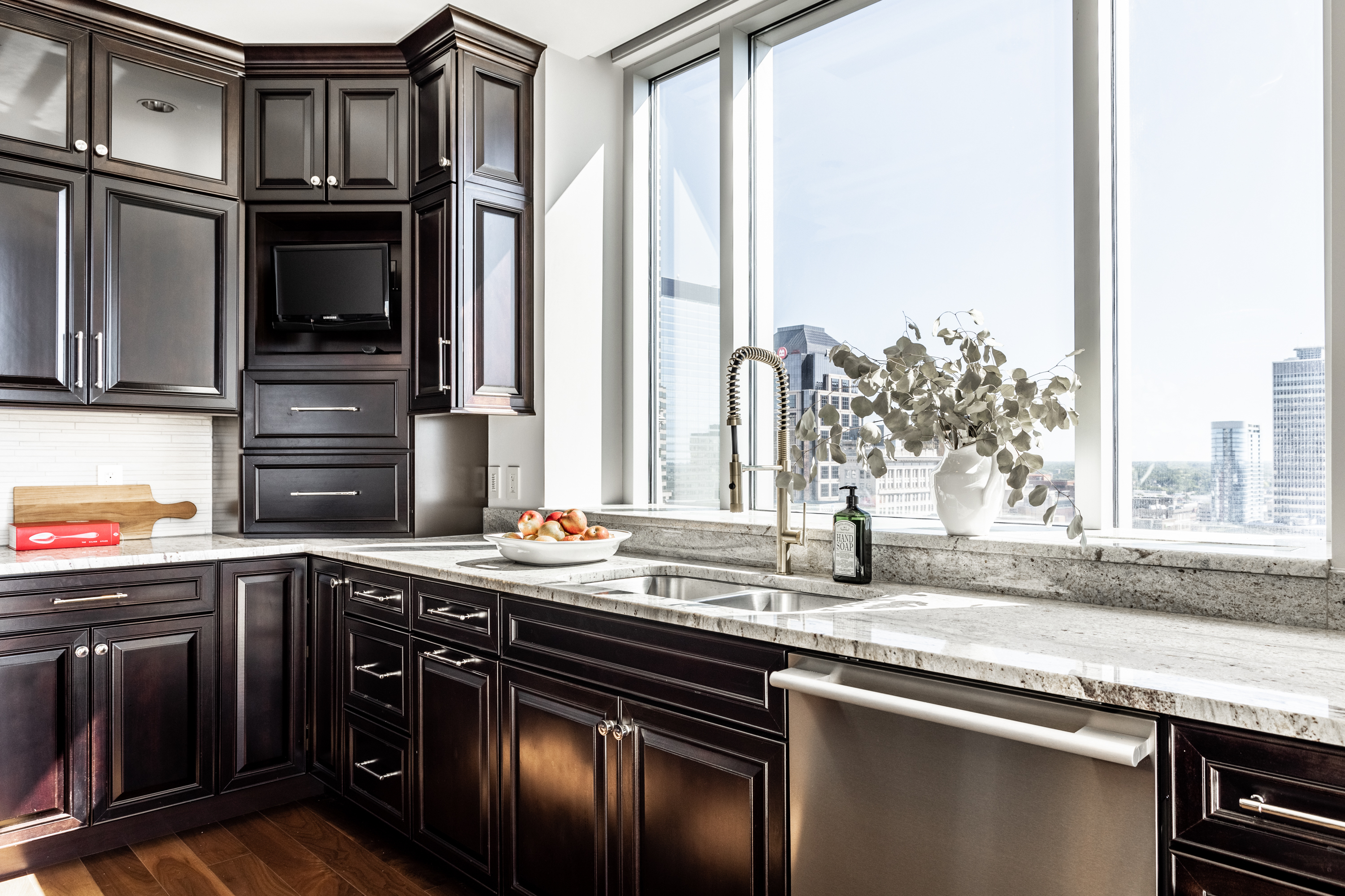 1 N Illinois Street Unit: 1902