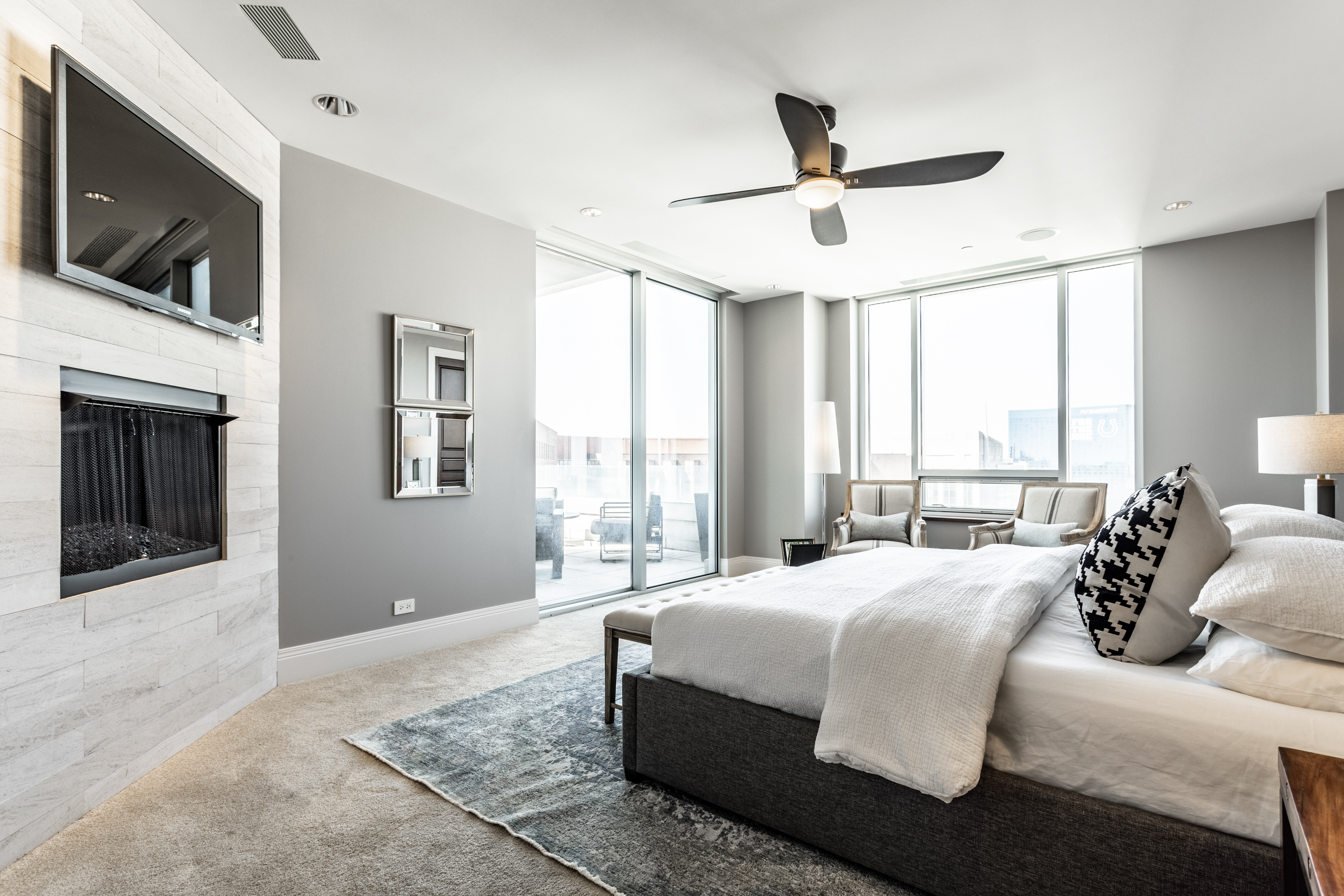 1 N Illinois Street Unit: 1902