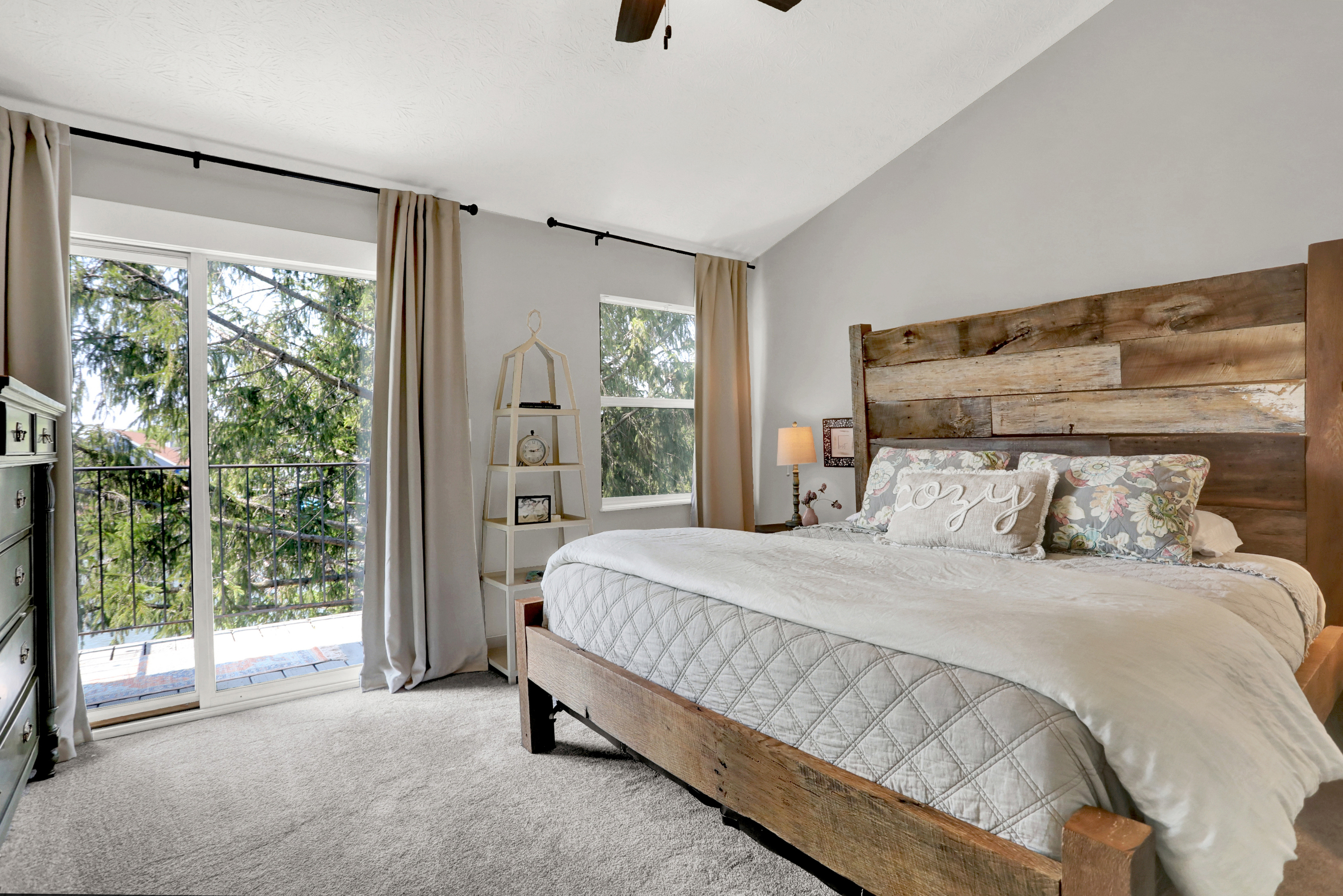 3166 Oceanline East Drive