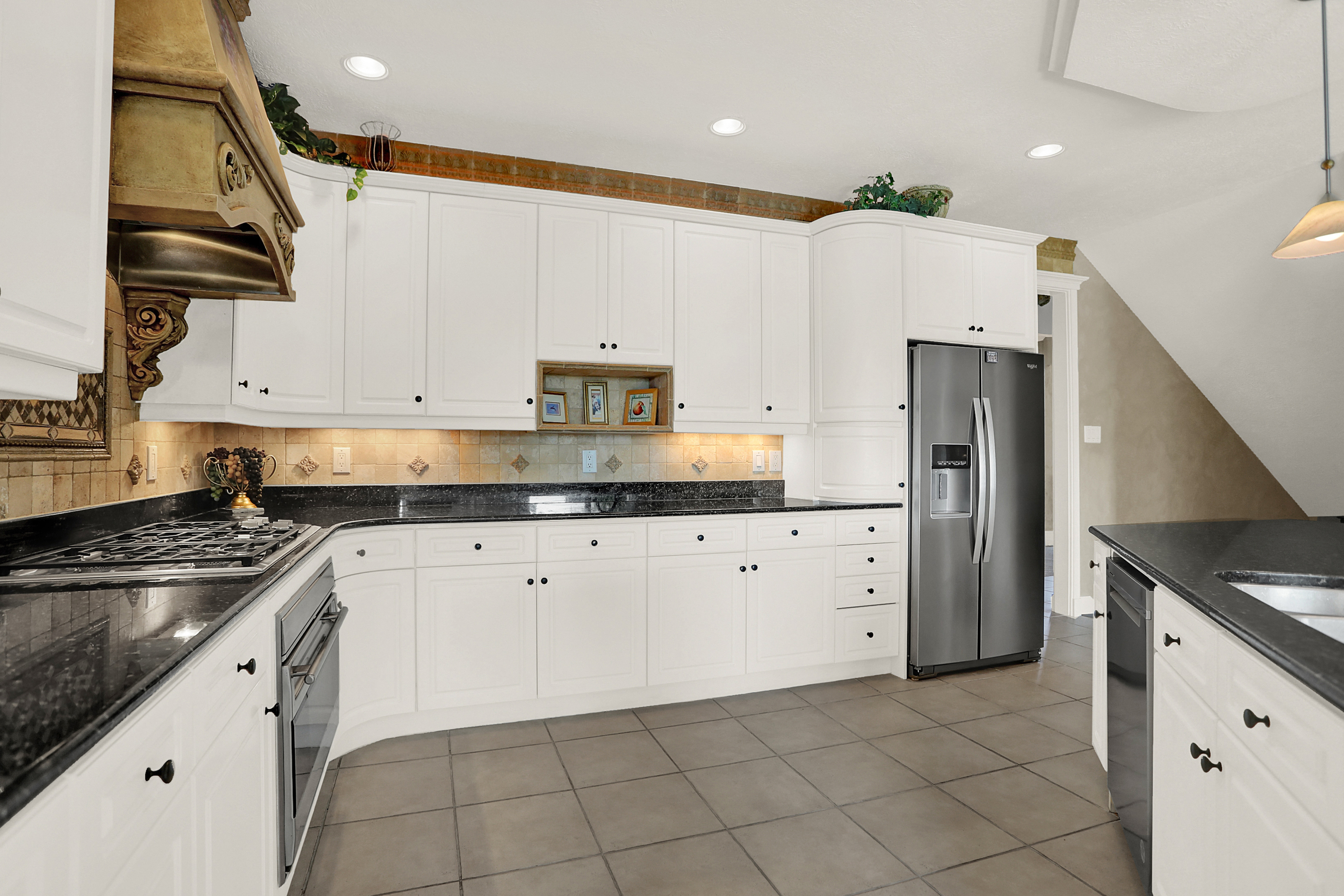 15909 Oak Park Court