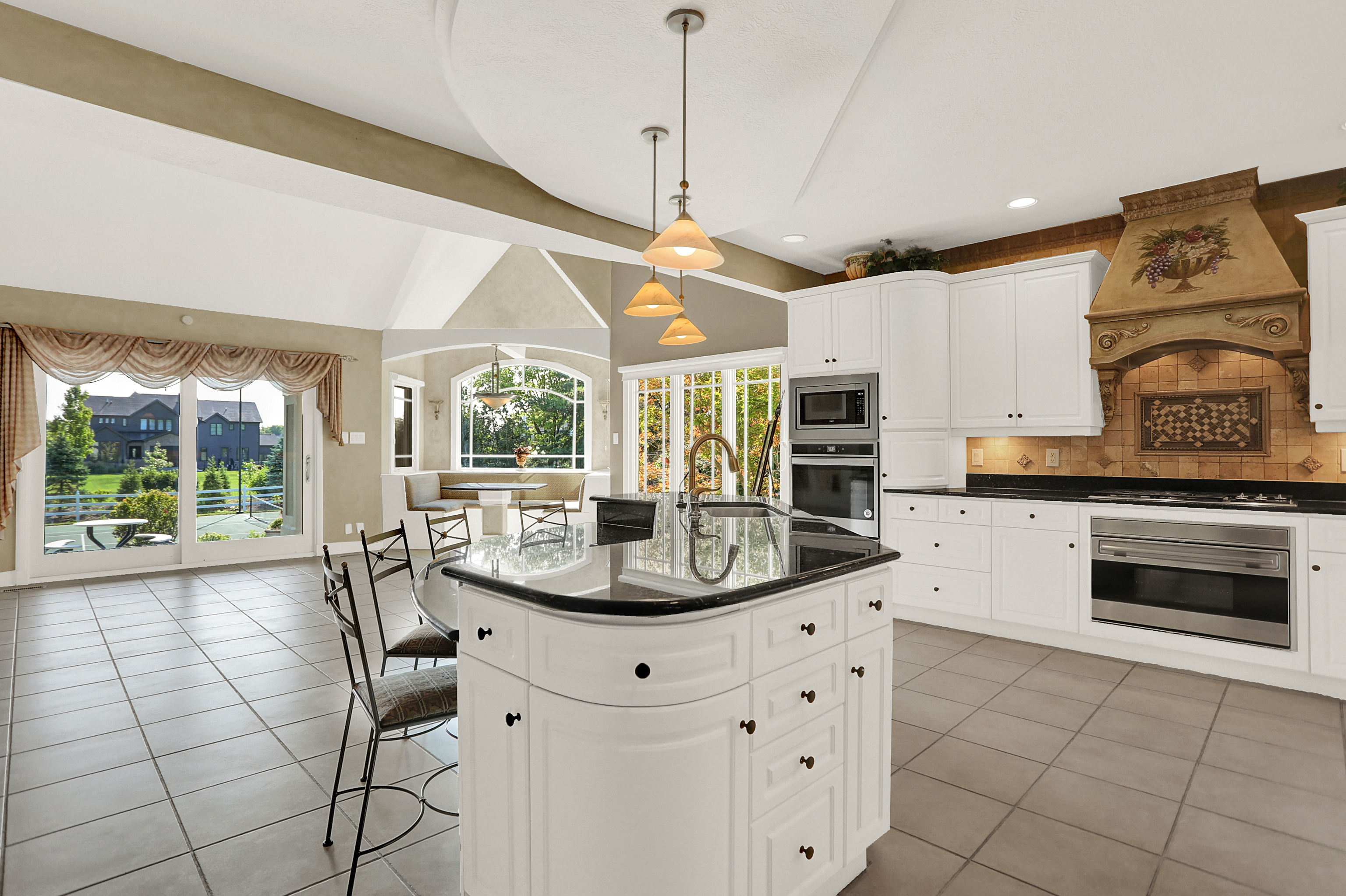 15909 Oak Park Court