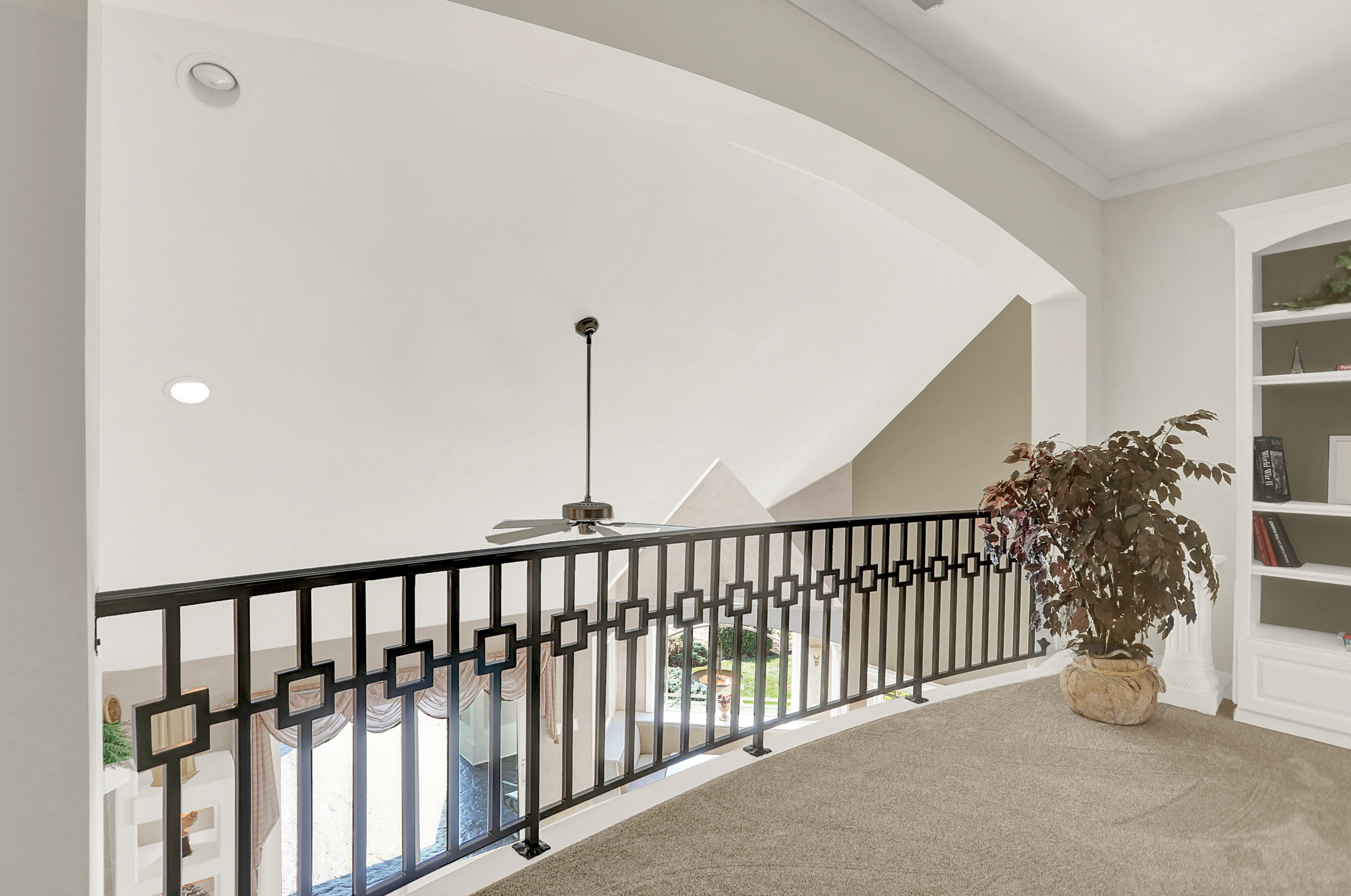 15909 Oak Park Court