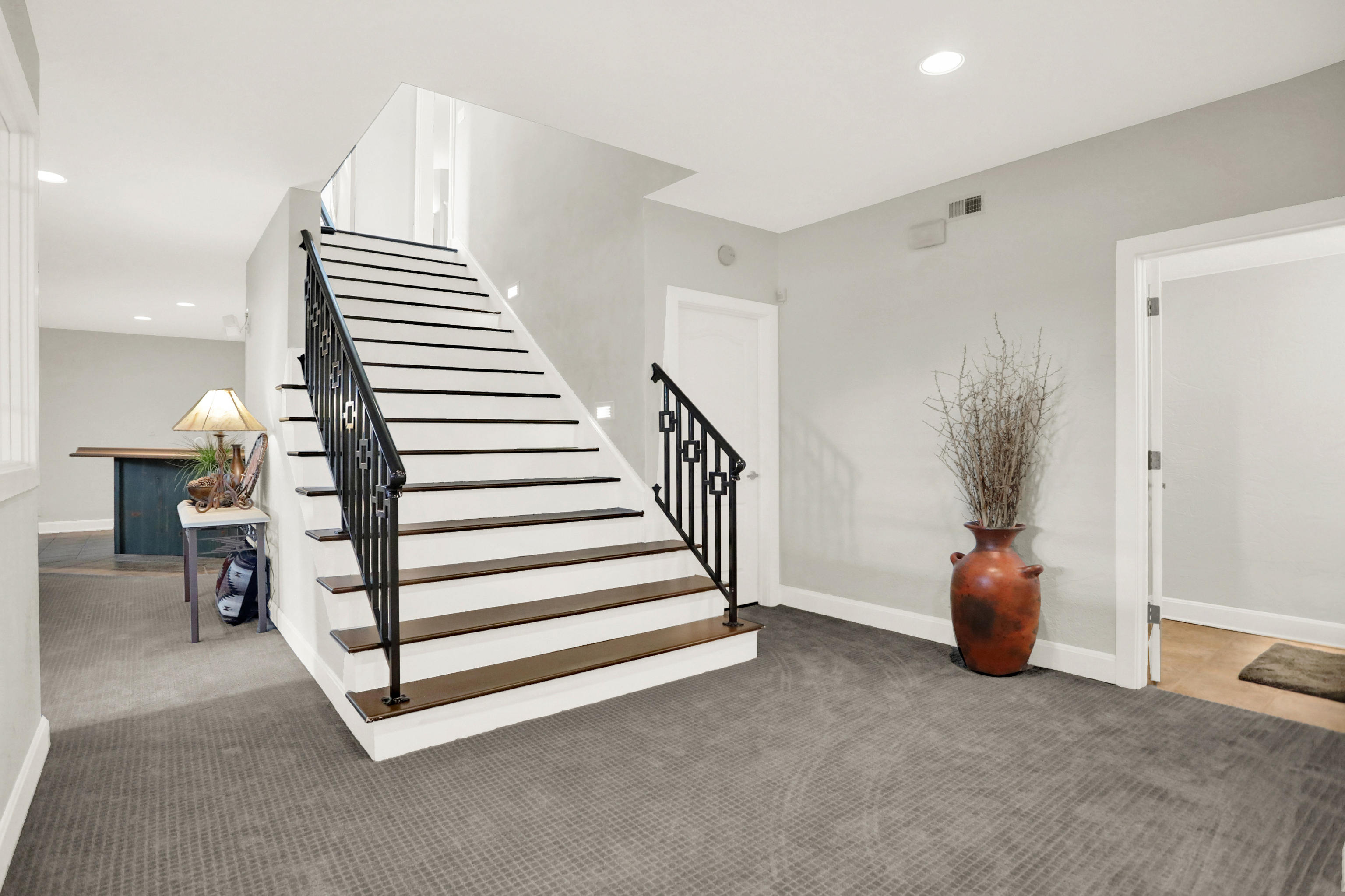 15909 Oak Park Court