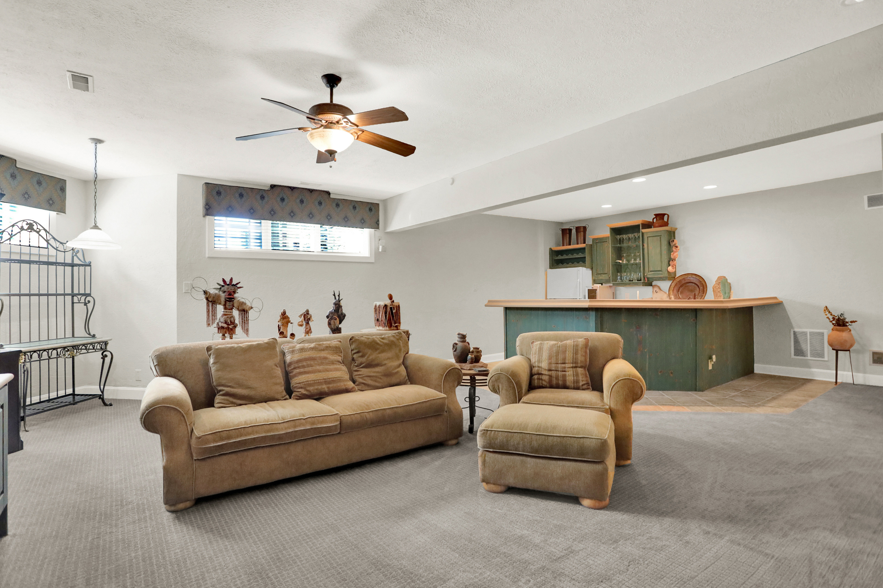 15909 Oak Park Court