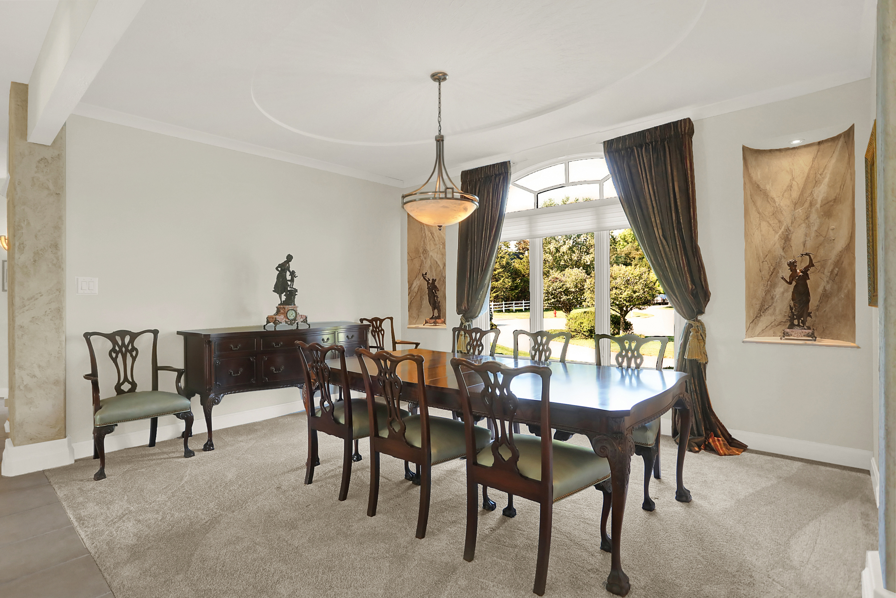 15909 Oak Park Court