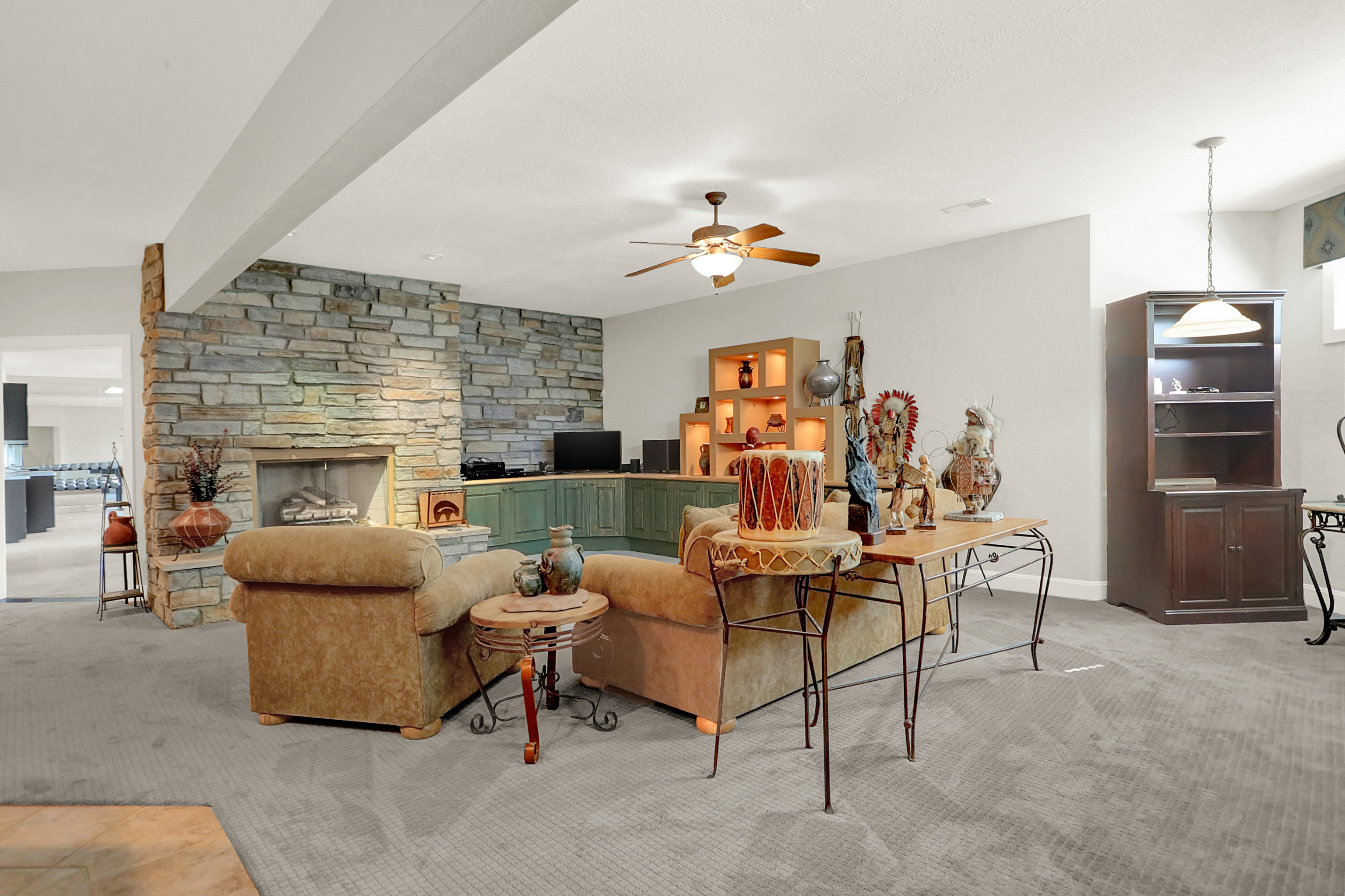 15909 Oak Park Court