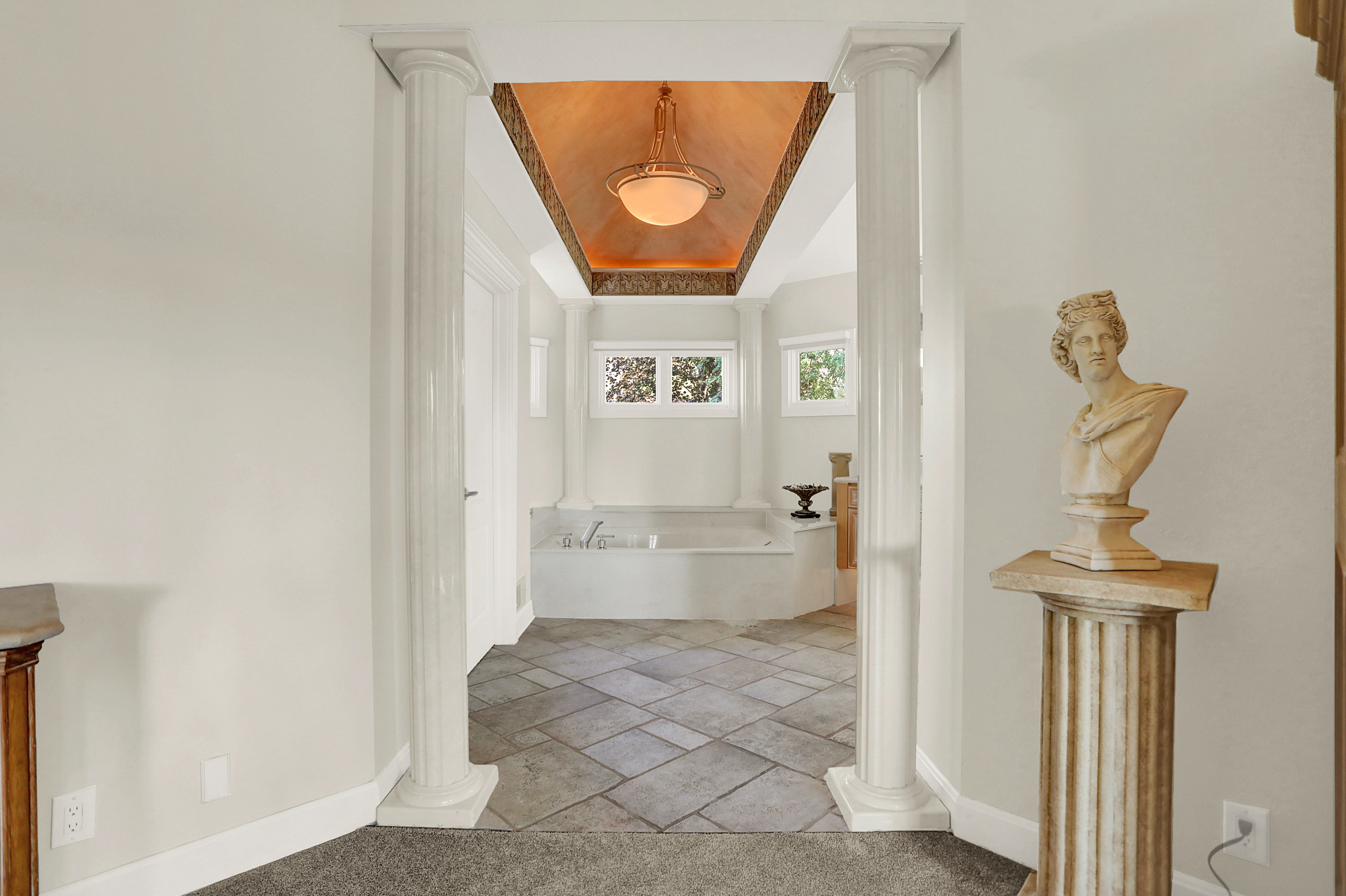 15909 Oak Park Court