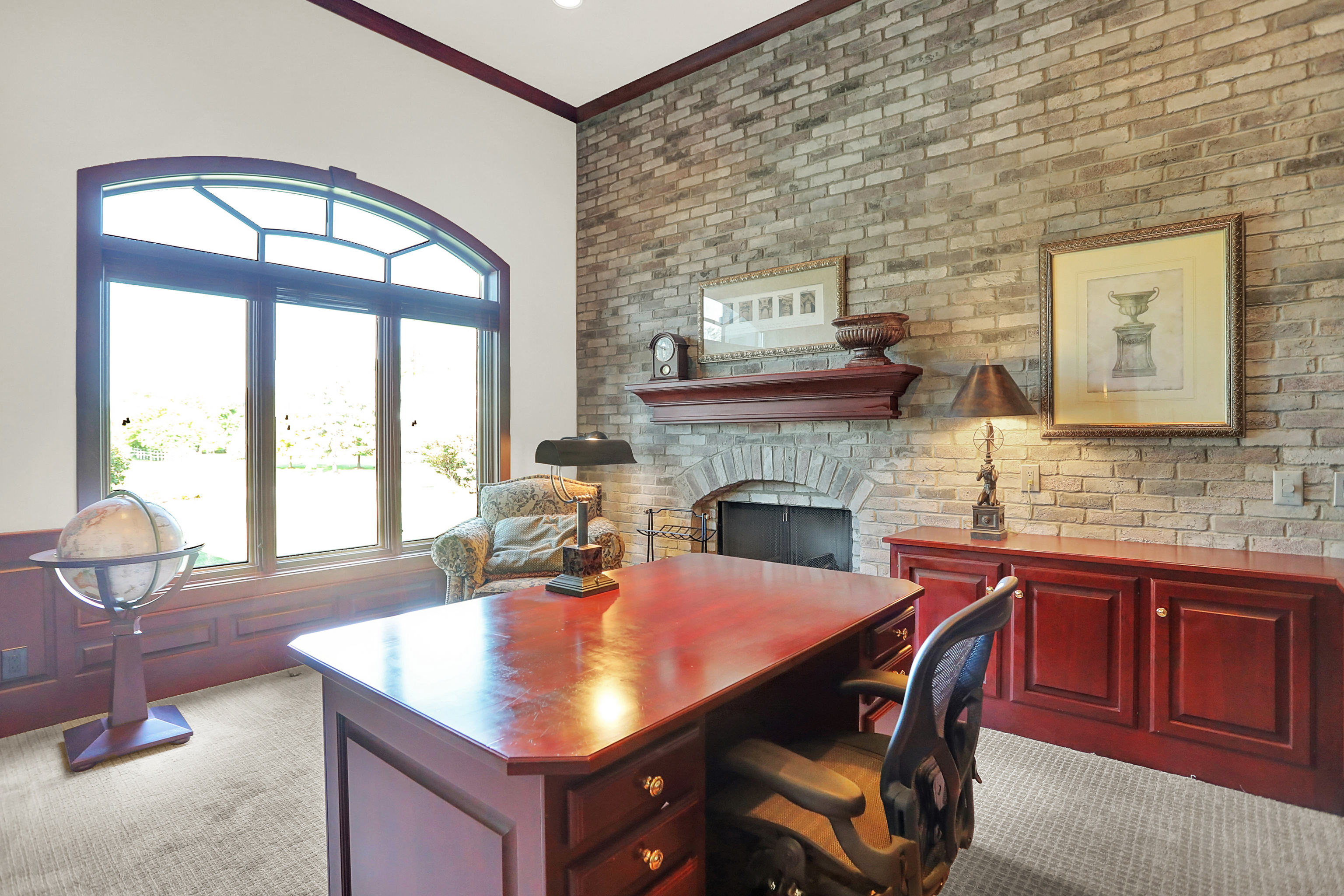 15909 Oak Park Court