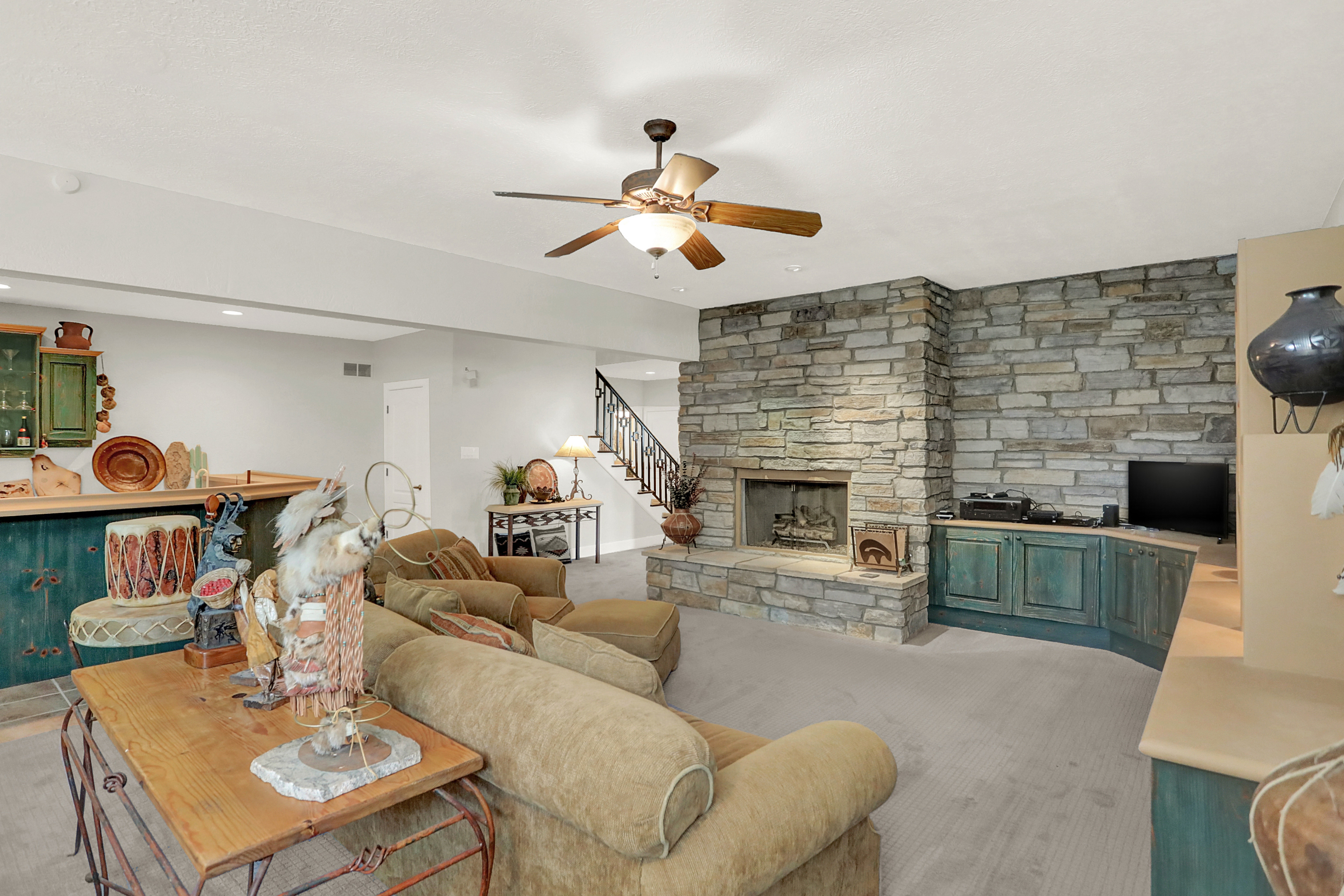 15909 Oak Park Court