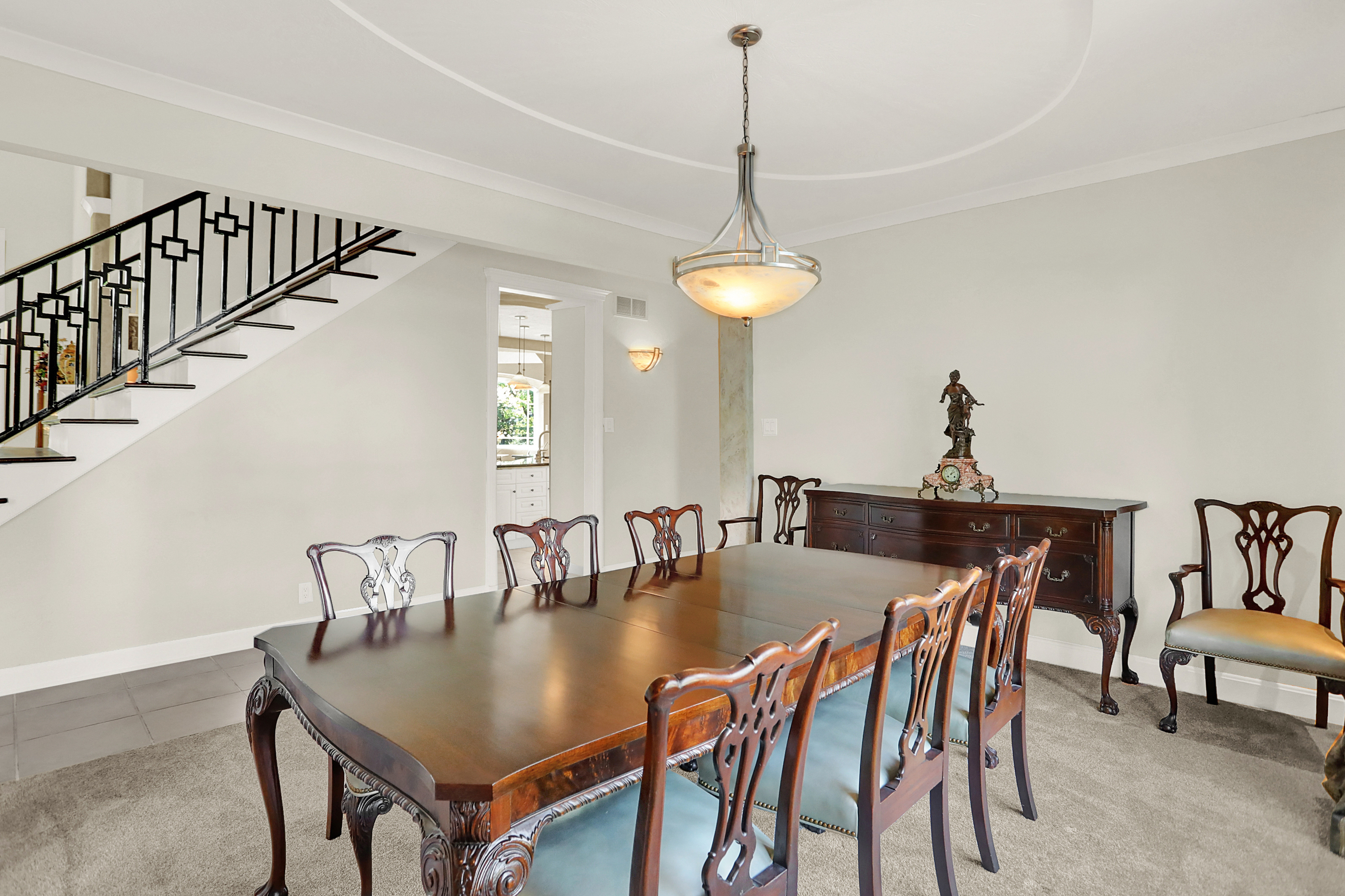 15909 Oak Park Court