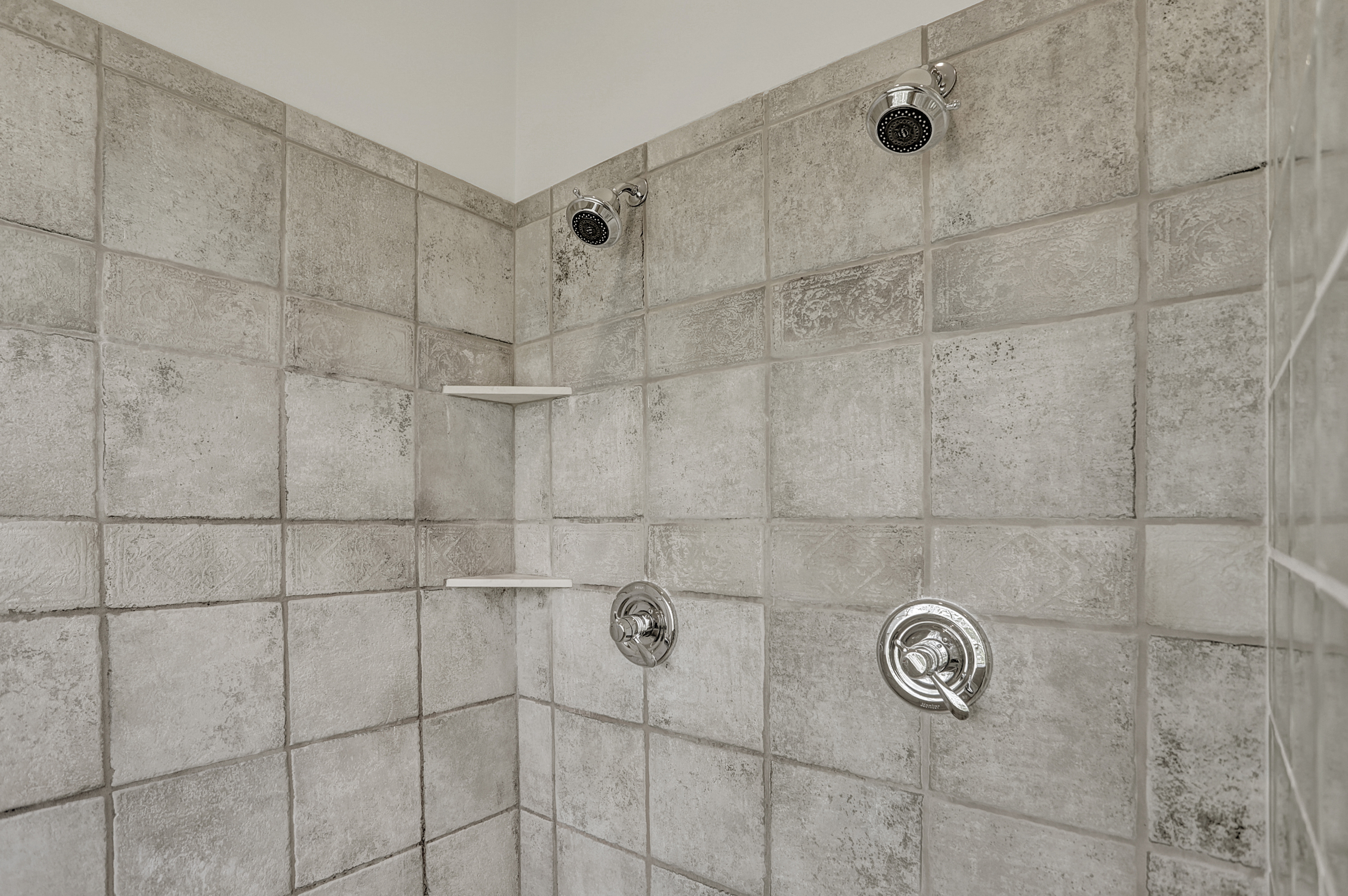 15909 Oak Park Court