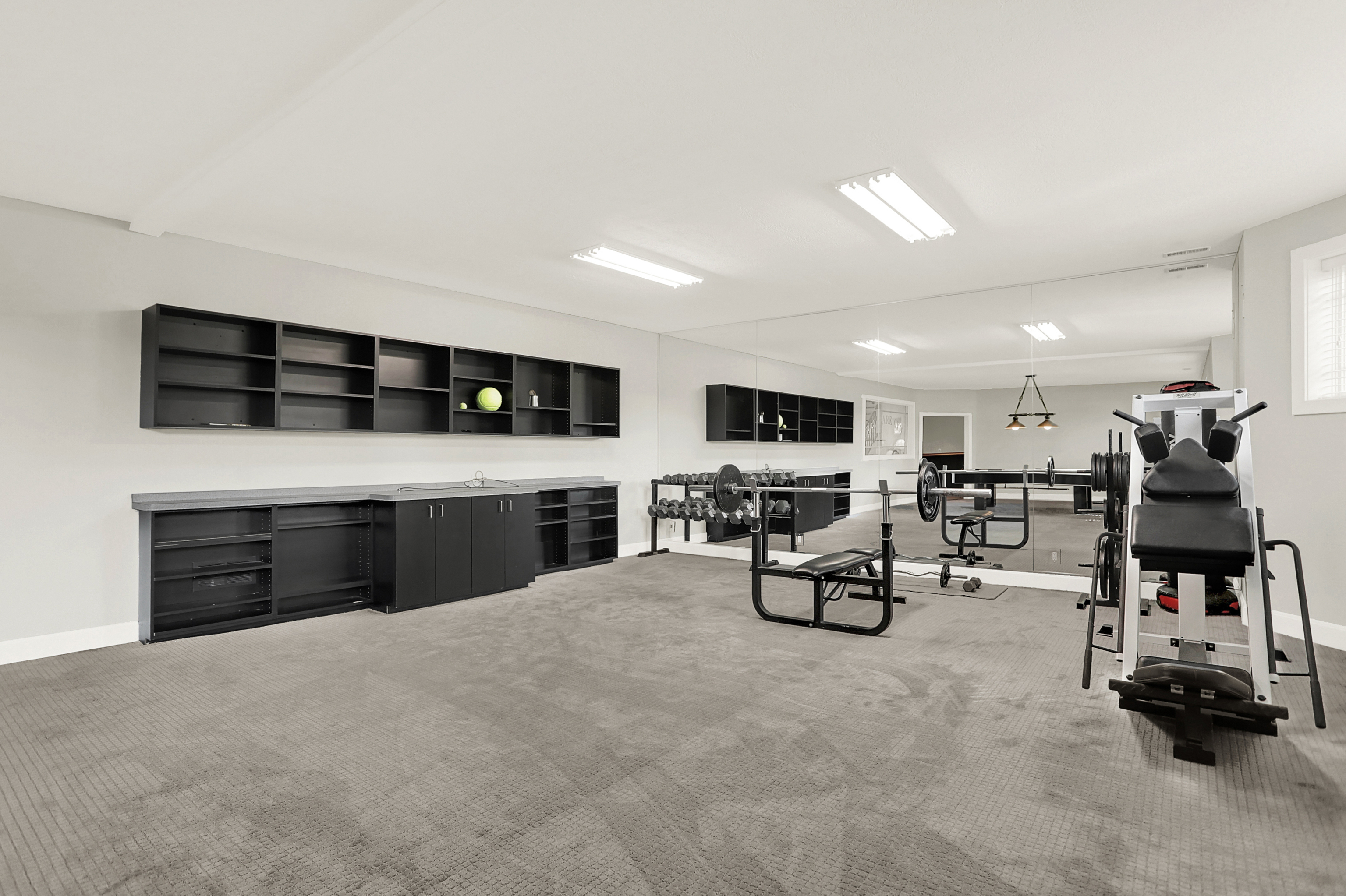 15909 Oak Park Court