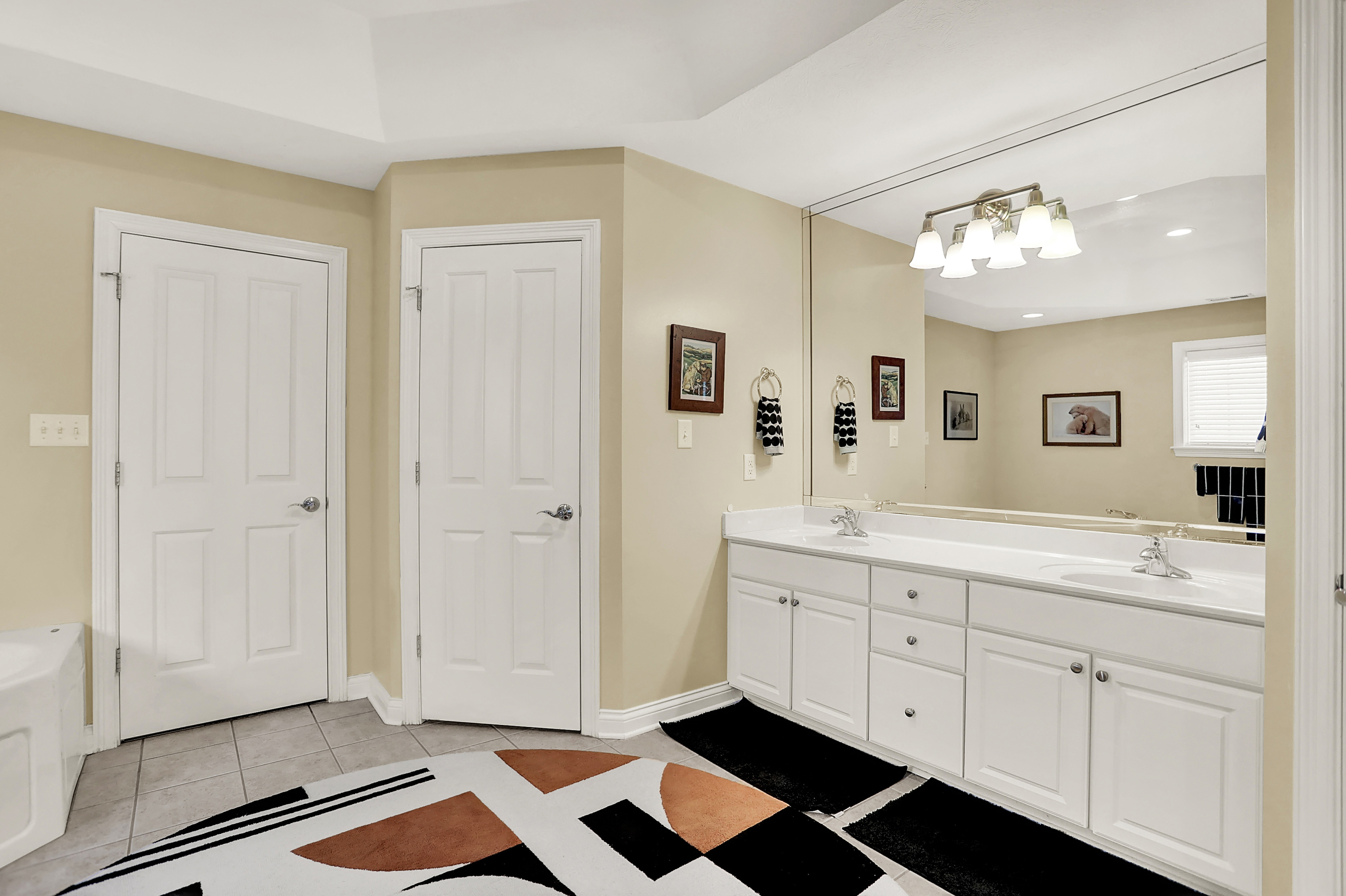 15524 Mission Hills Drive