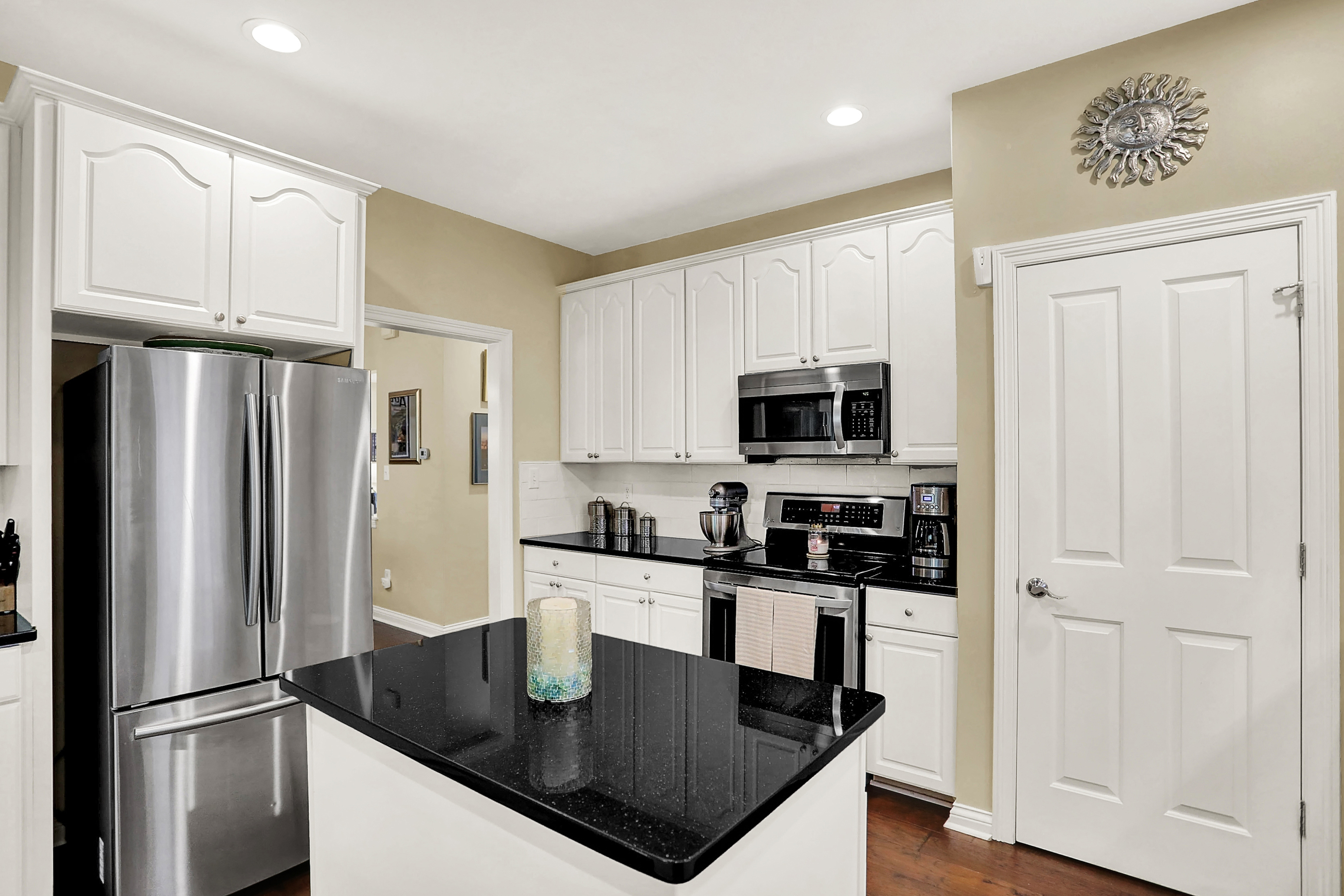 15524 Mission Hills Drive