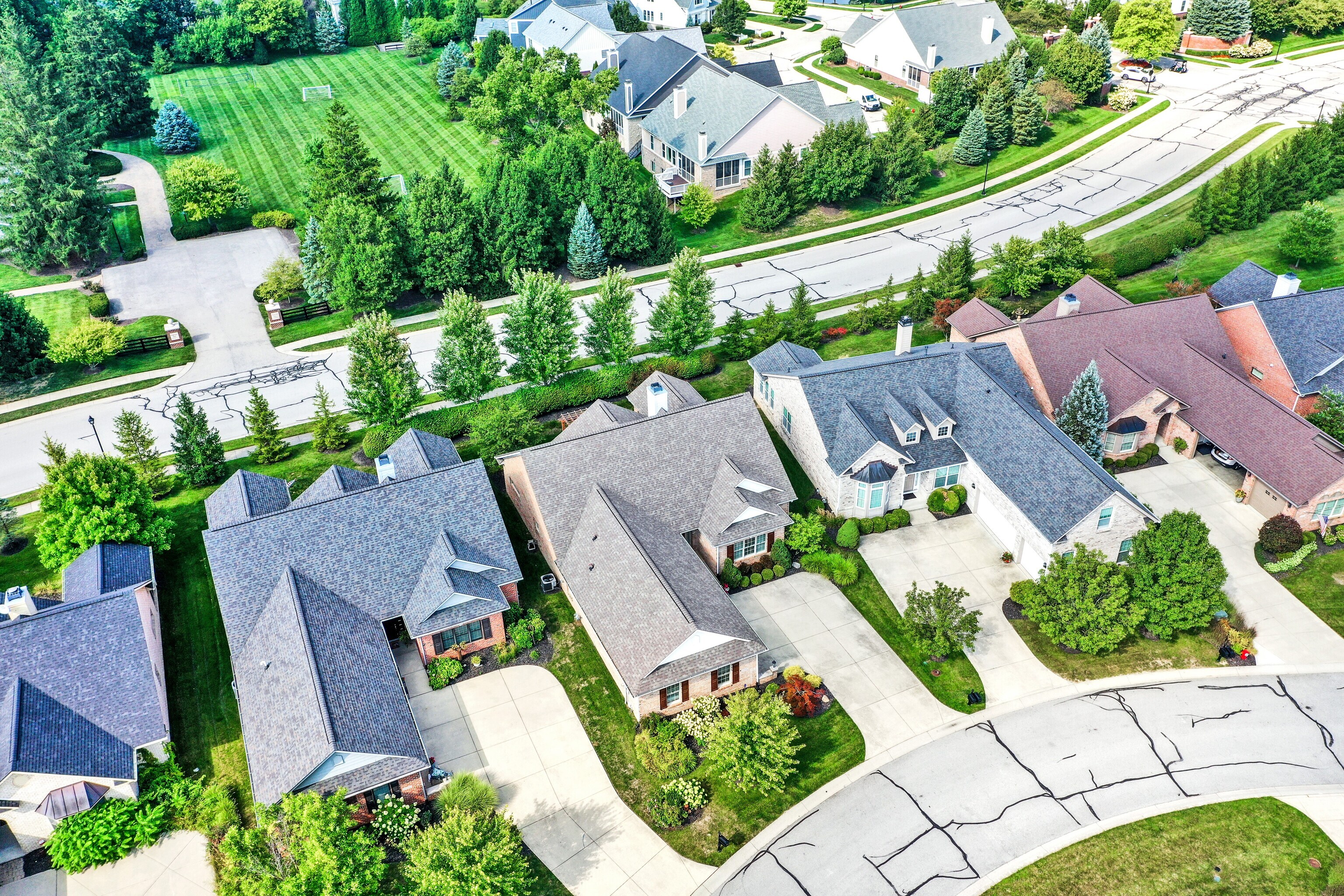 15524 Mission Hills Drive