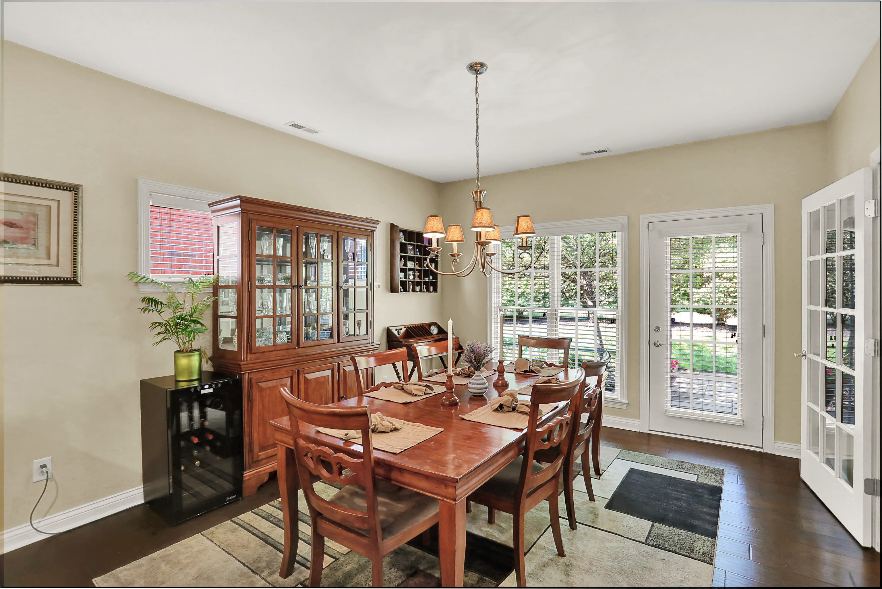 15524 Mission Hills Drive