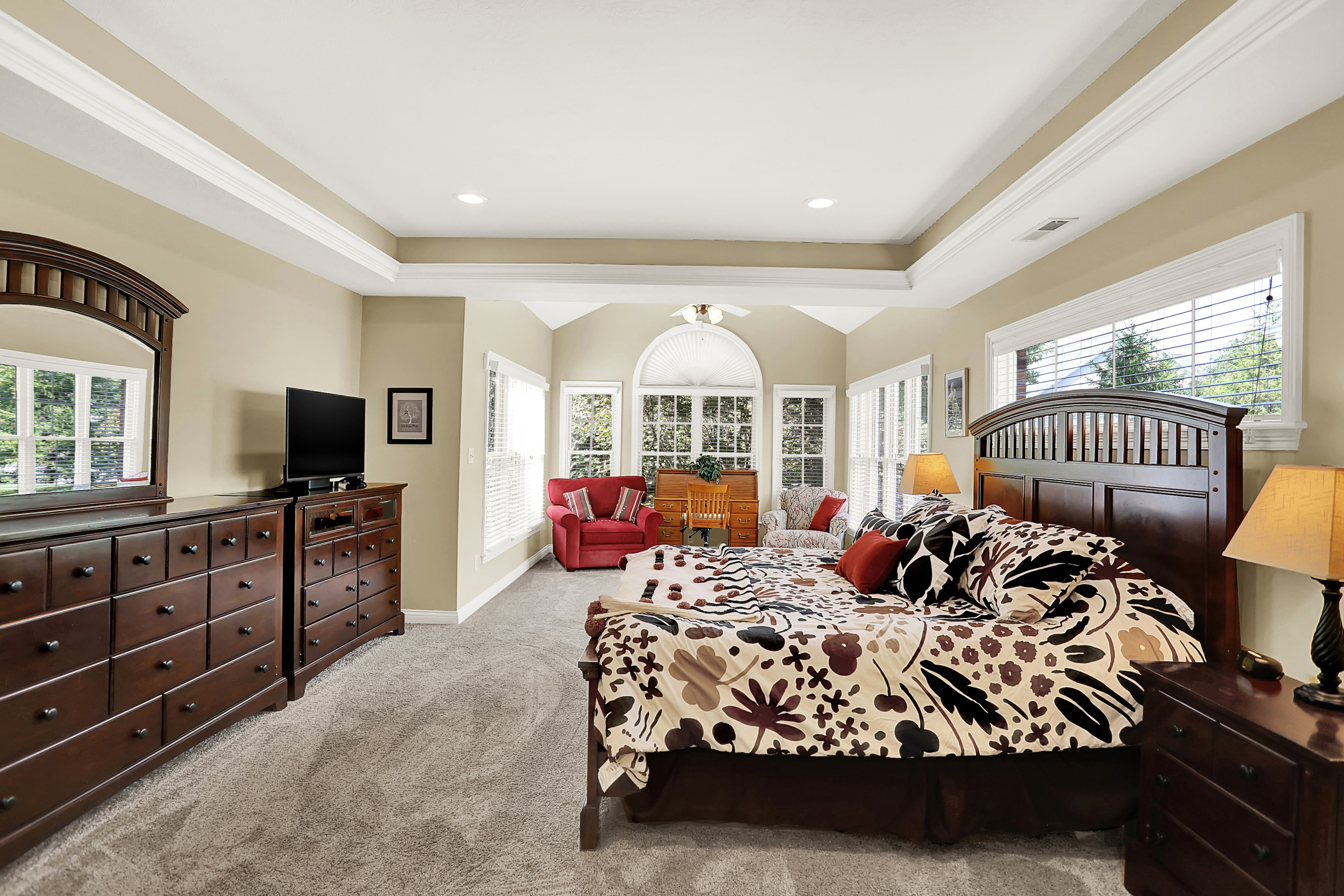 15524 Mission Hills Drive